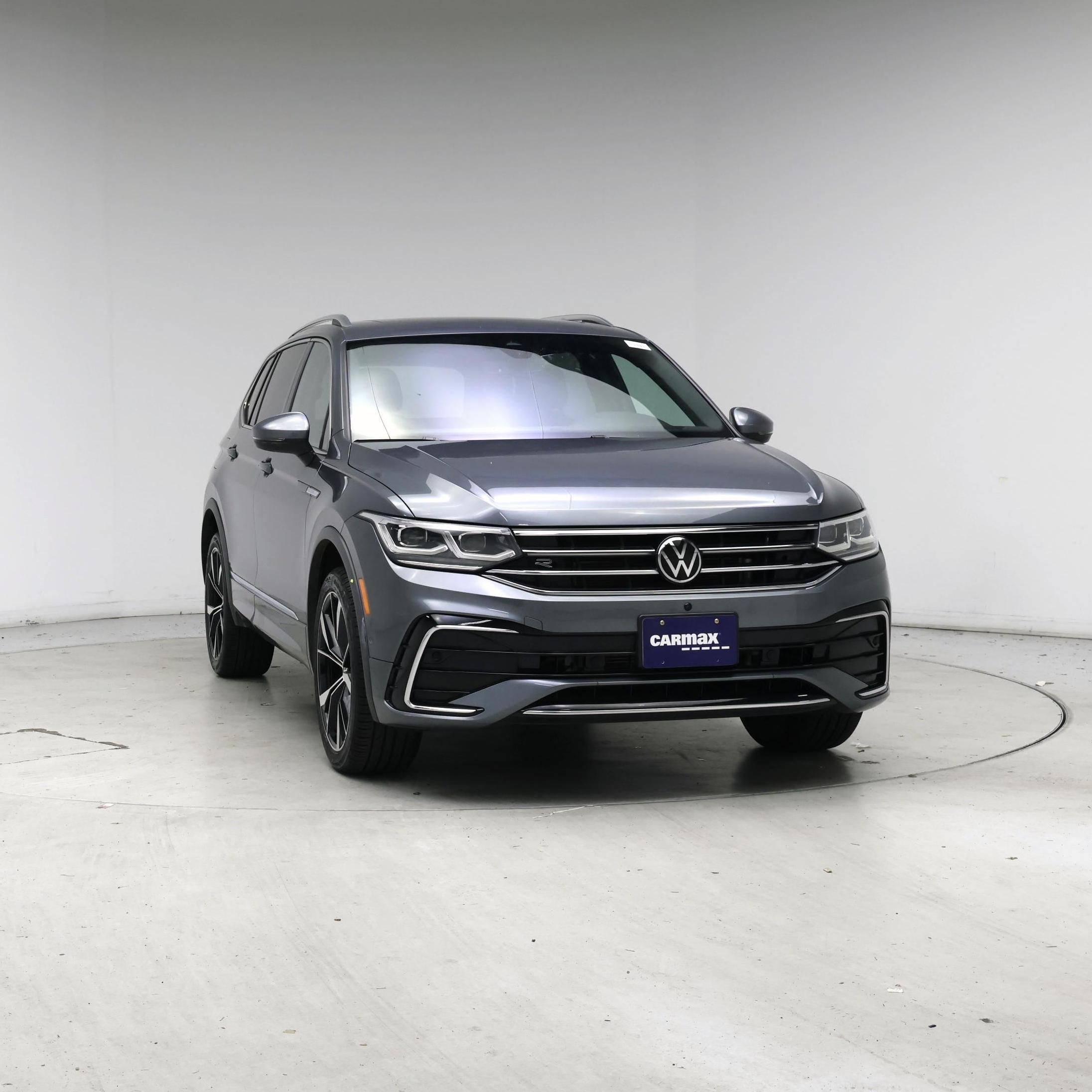 Thumbnail: 2022 Volkswagen Tiguan - 5