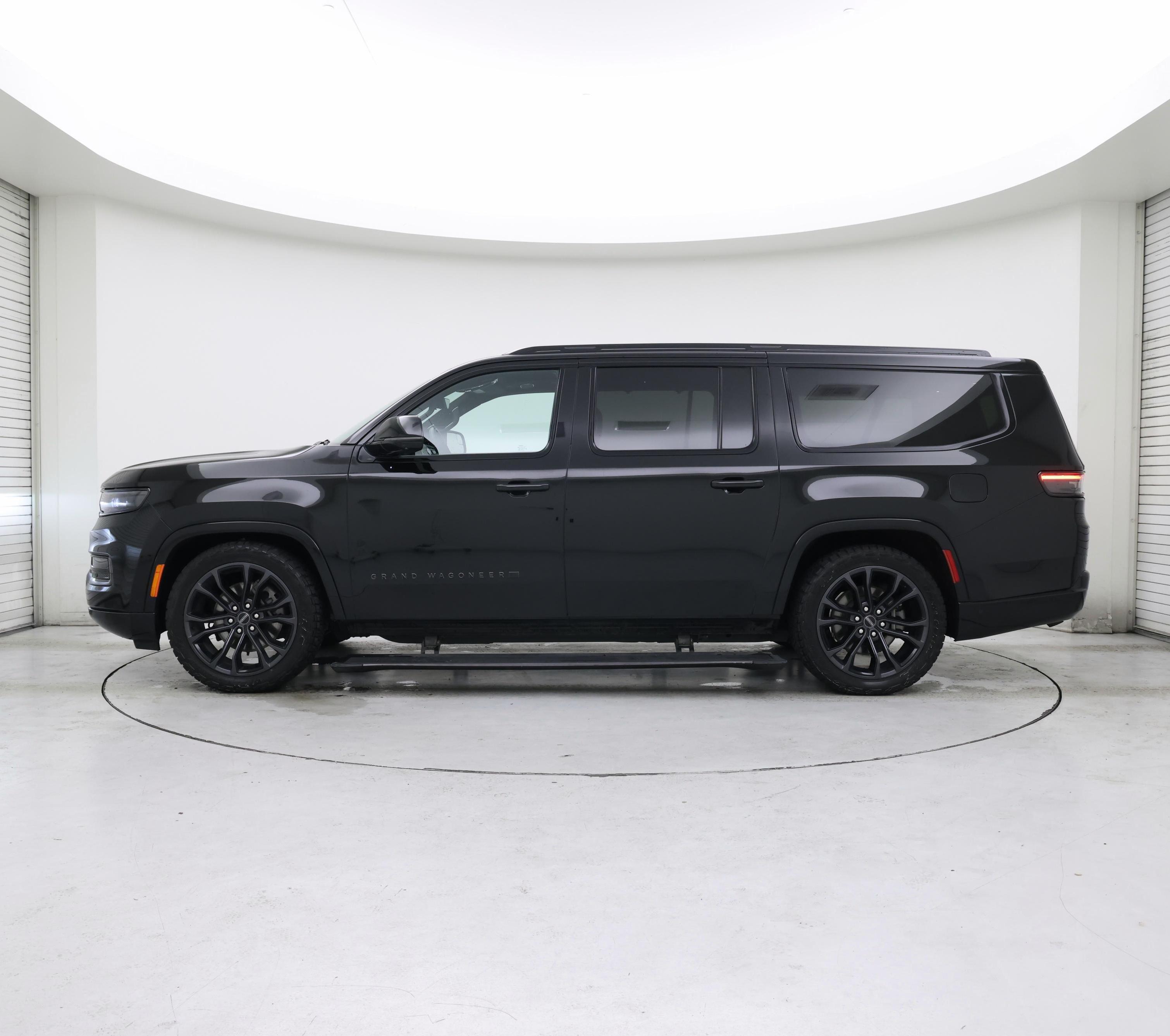 Thumbnail: 2024 Jeep Grand Wagoneer L - 3