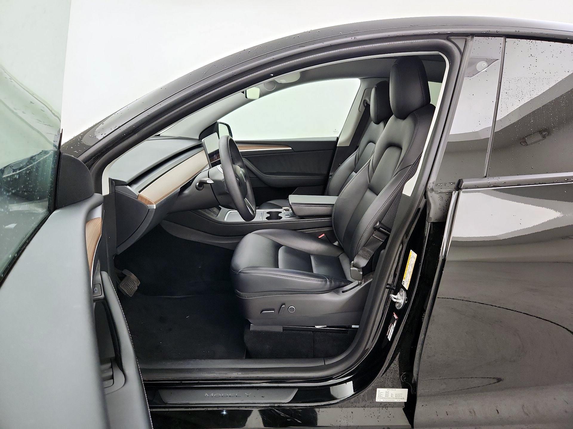 Thumbnail: 2023 Tesla Model Y - 11