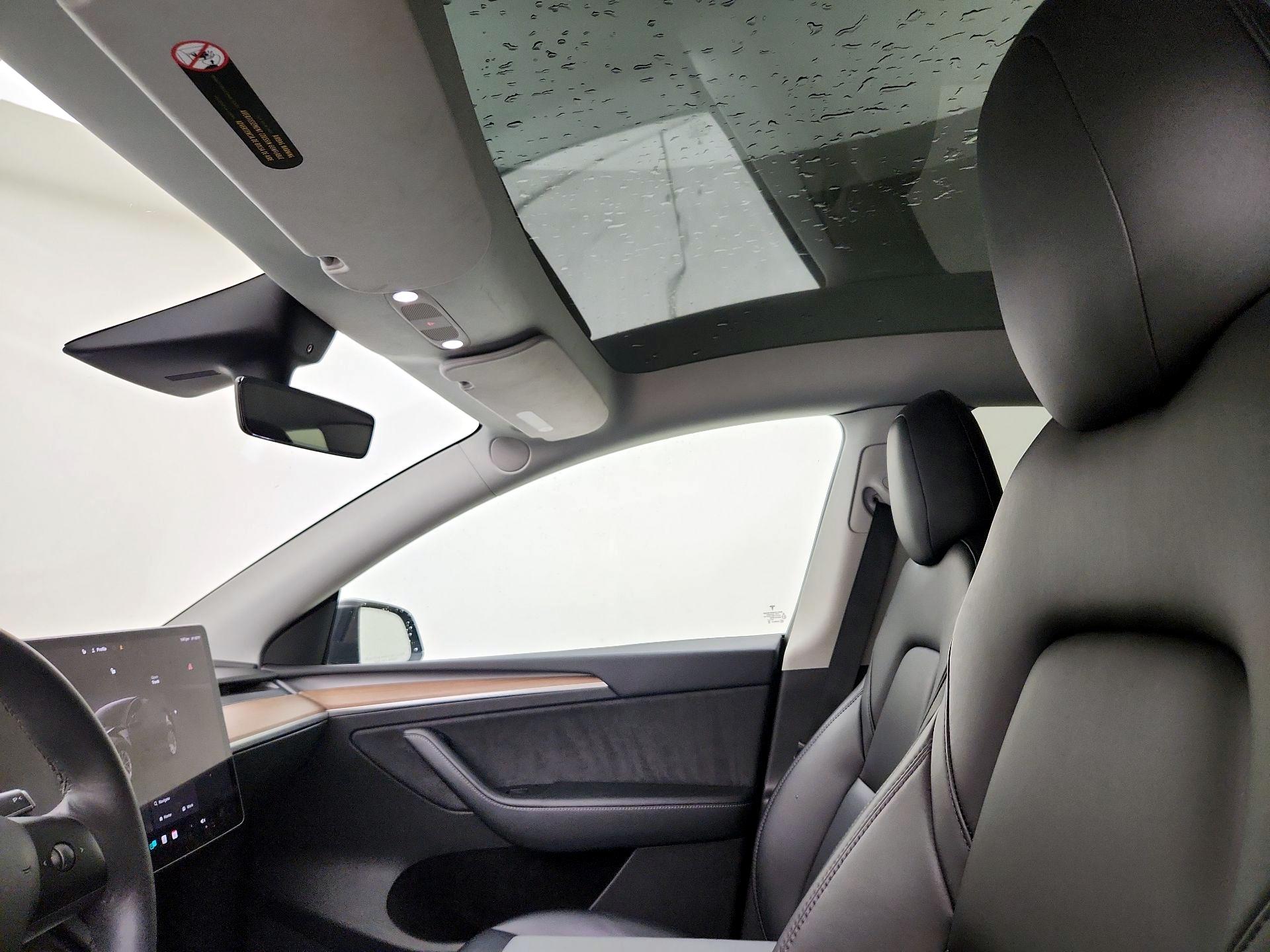 Thumbnail: 2023 Tesla Model Y - 19