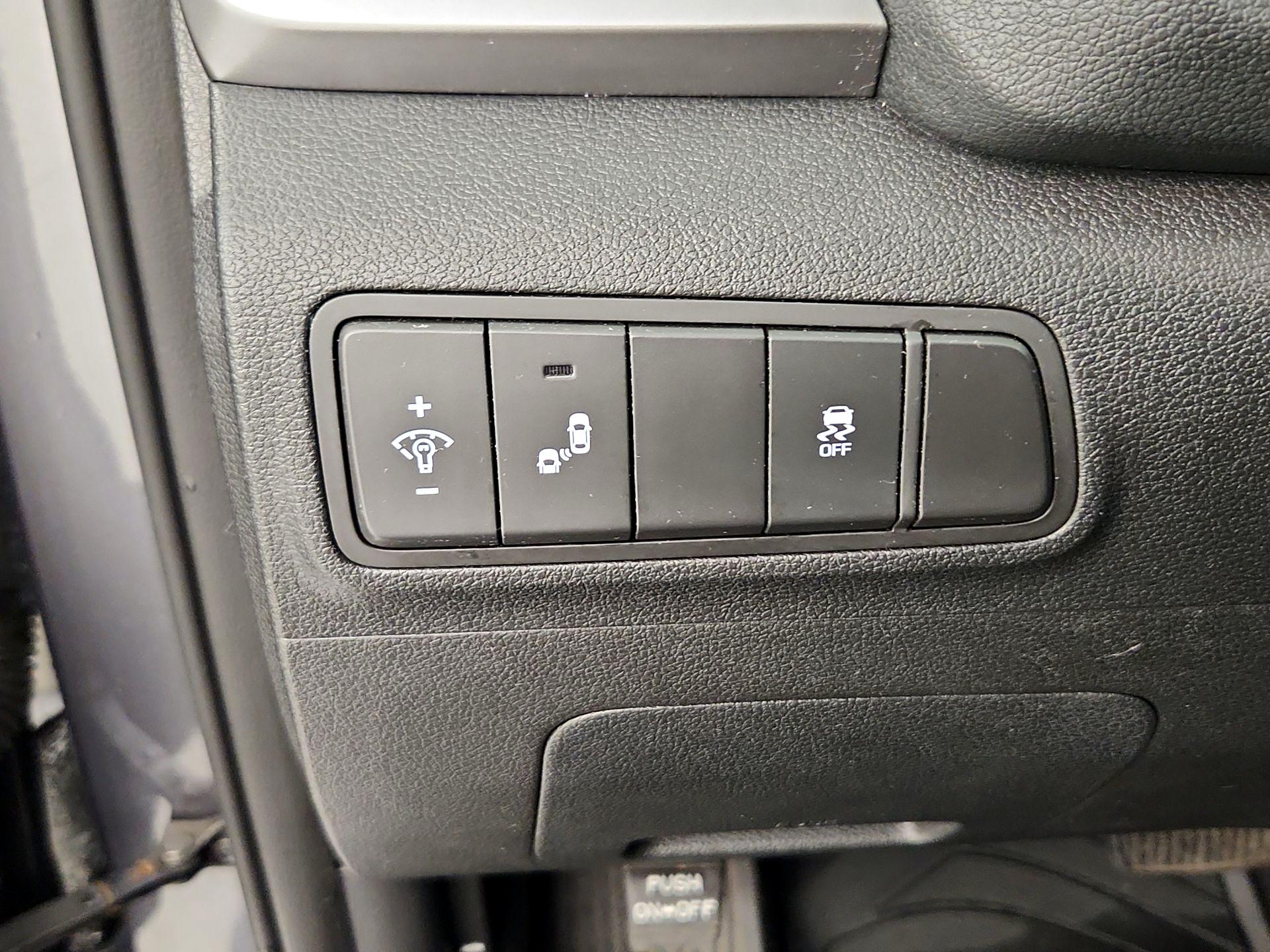 Thumbnail: 2018 Hyundai Tucson - 13