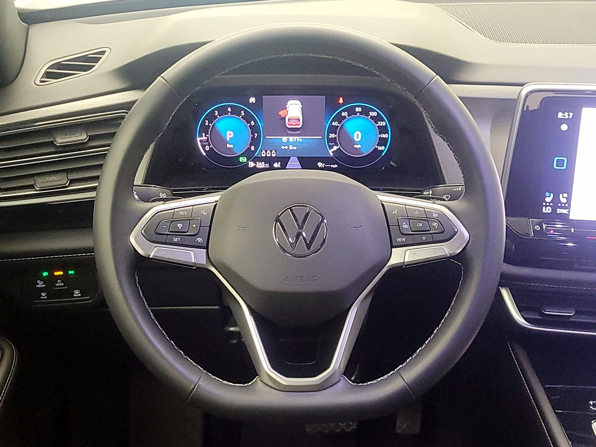 Thumbnail: 2024 Volkswagen Atlas - 10