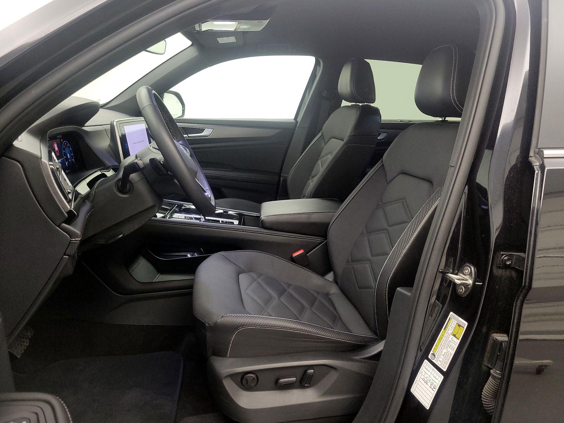 Thumbnail: 2024 Volkswagen Atlas - 11