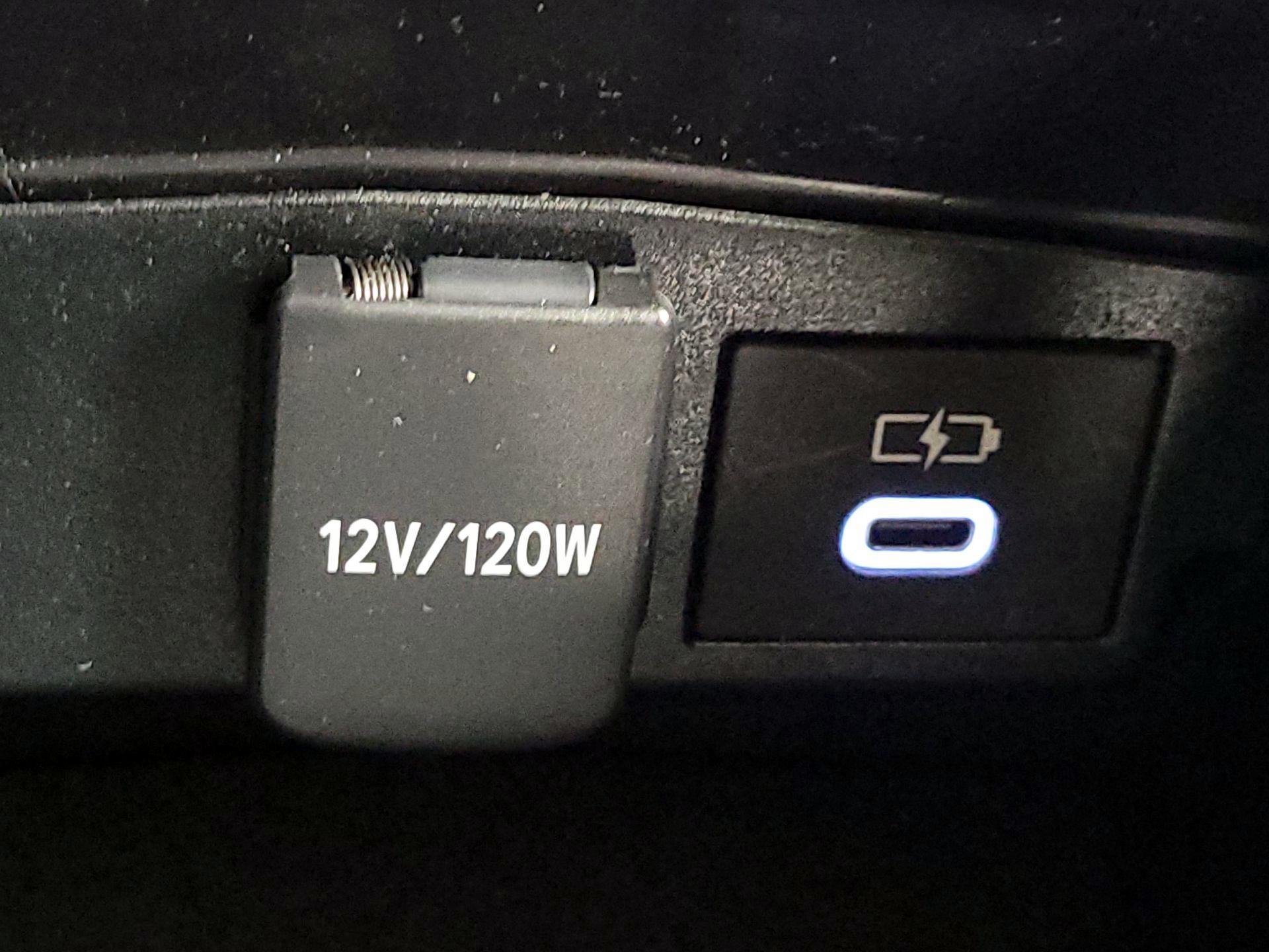 Thumbnail: 2025 Toyota Corolla - 19