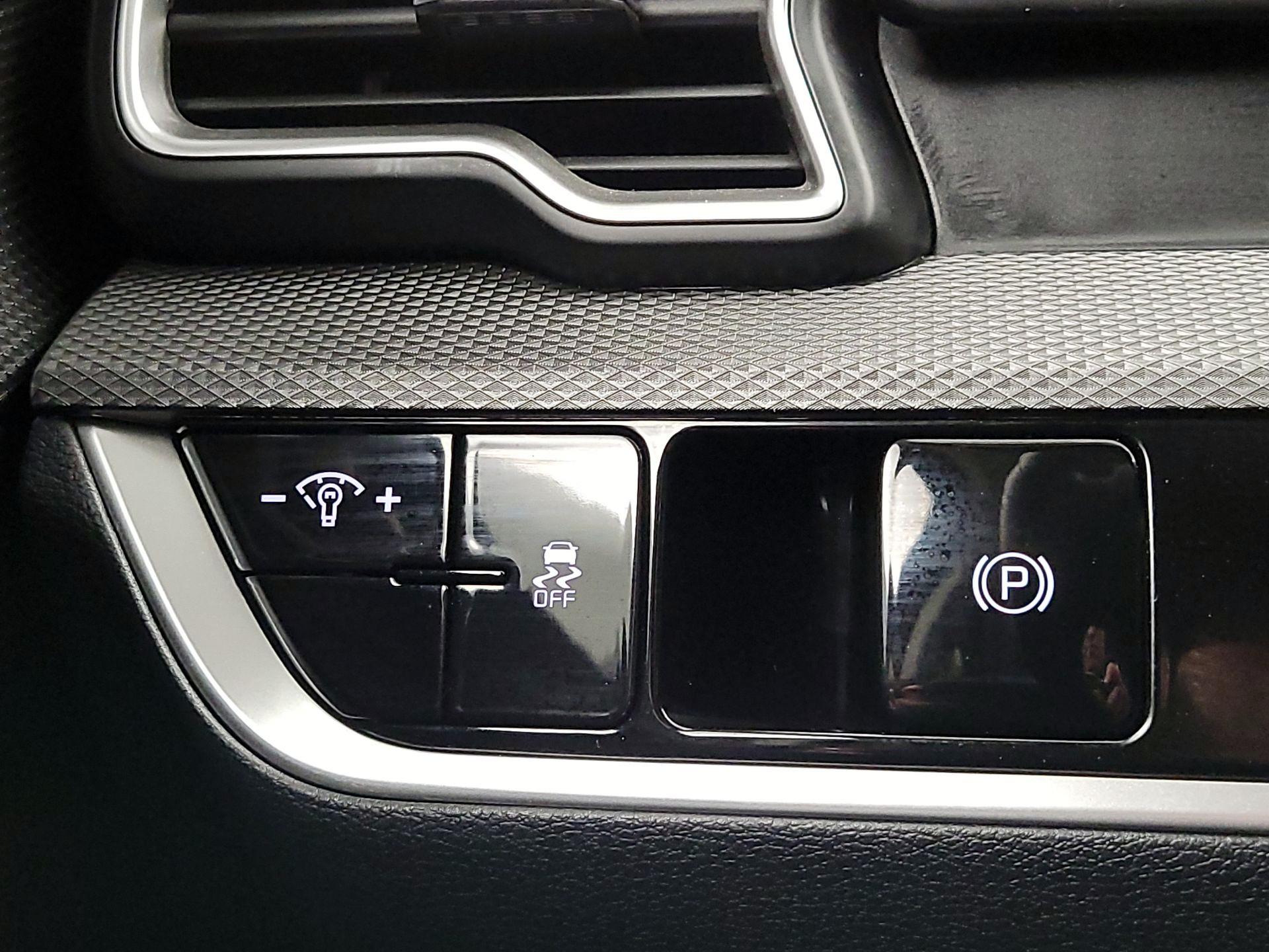 Thumbnail: 2024 Kia Sportage - 13