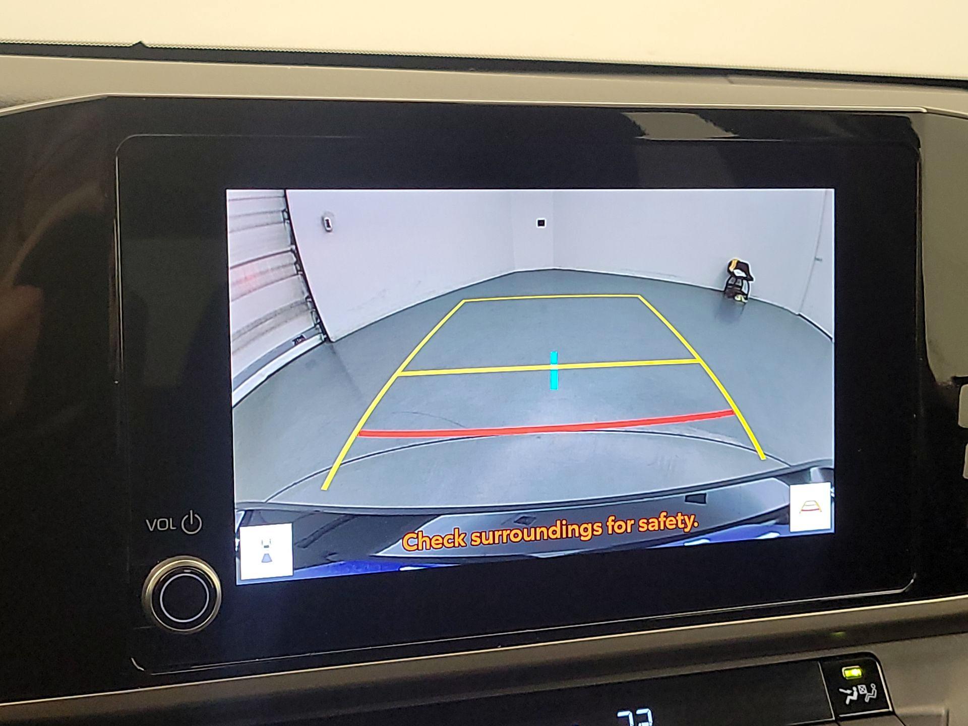 Thumbnail: 2025 Toyota Camry - 15