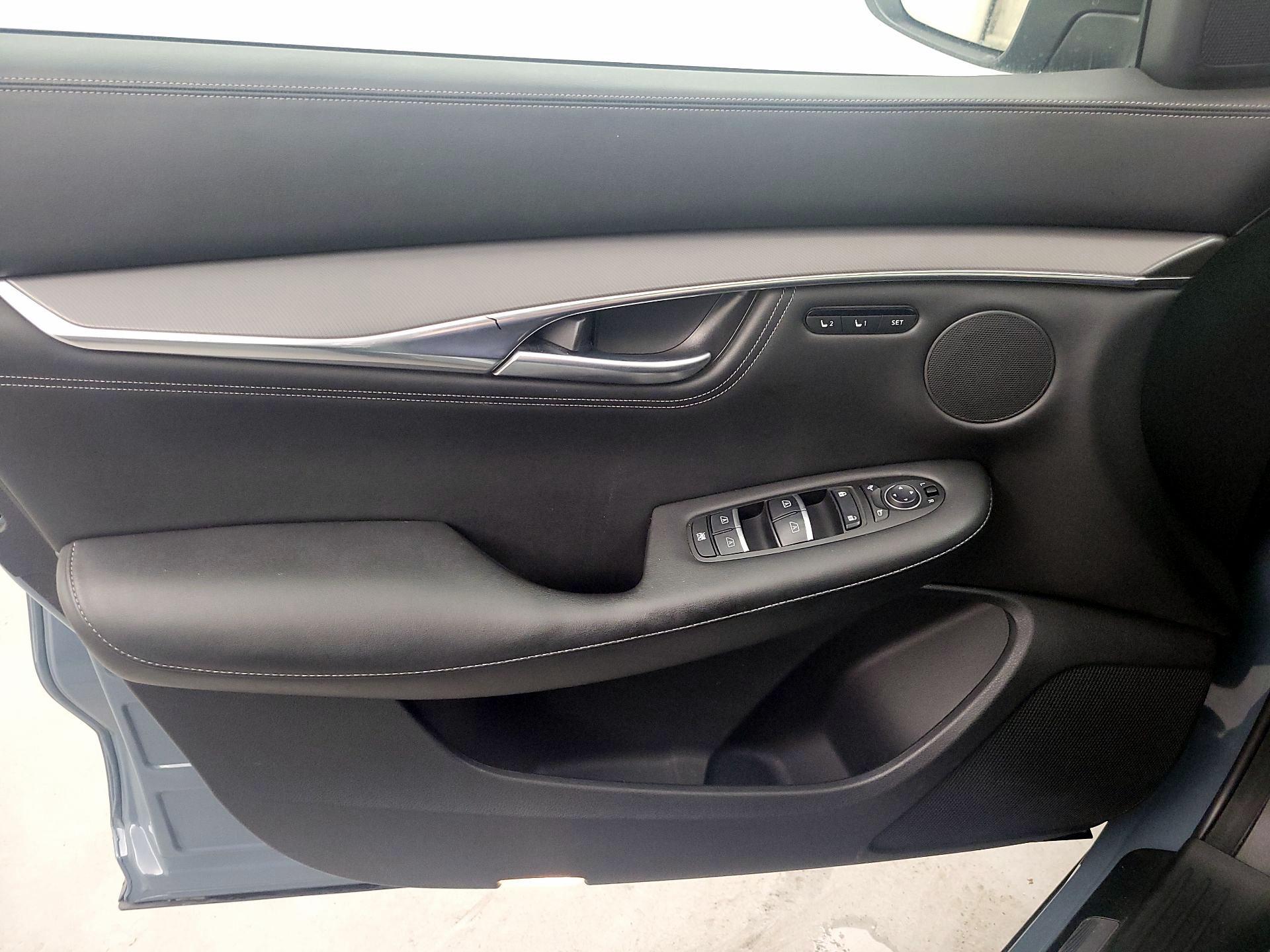 Thumbnail: 2024 INFINITI QX55 - 12