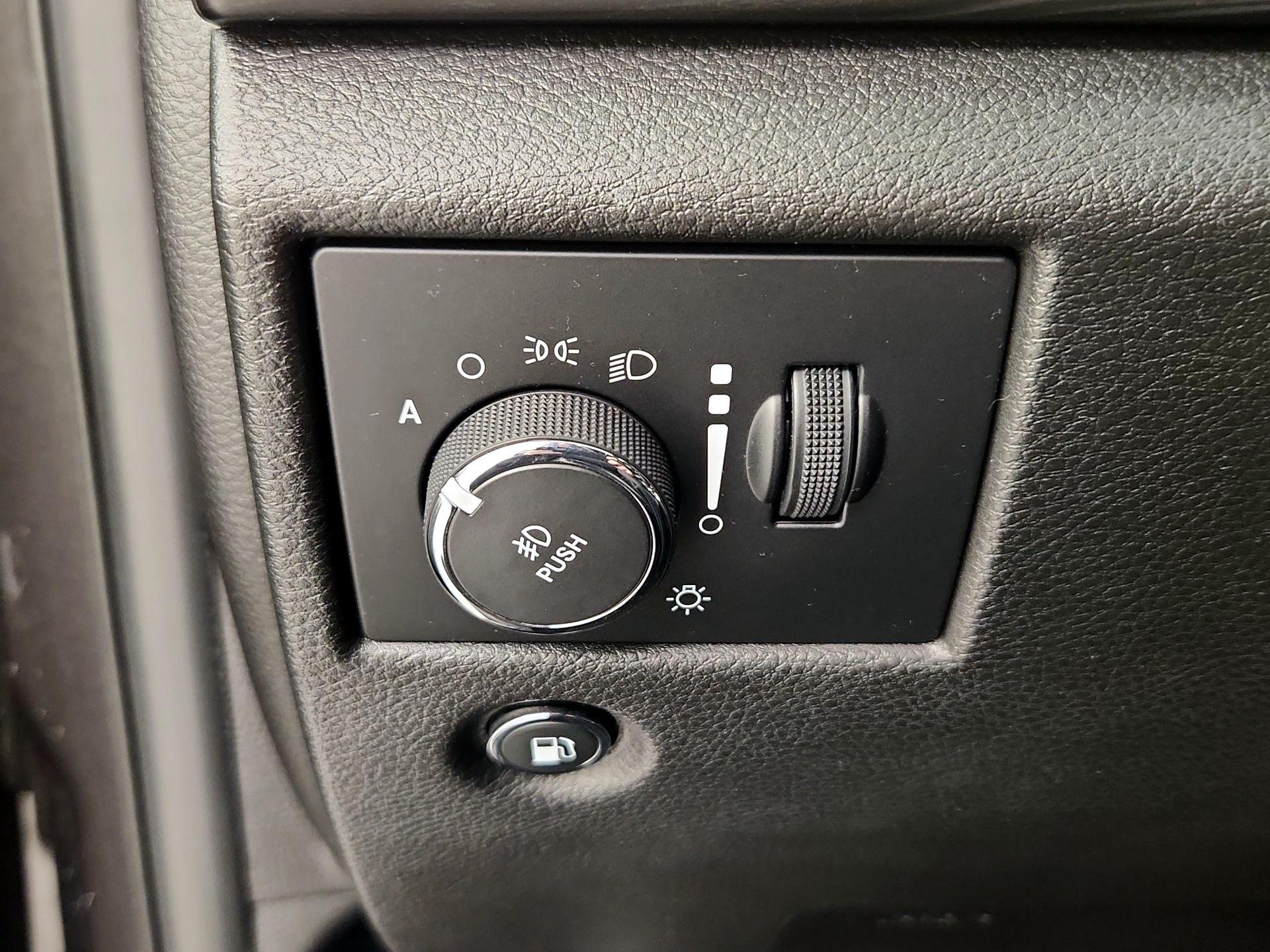 Thumbnail: 2021 Jeep Grand Cherokee - 13