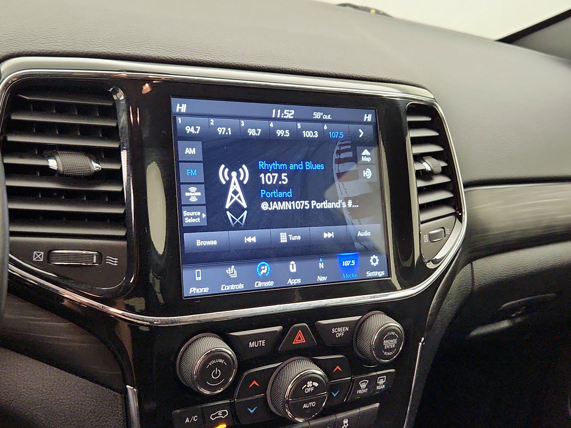 Thumbnail: 2021 Jeep Grand Cherokee - 16