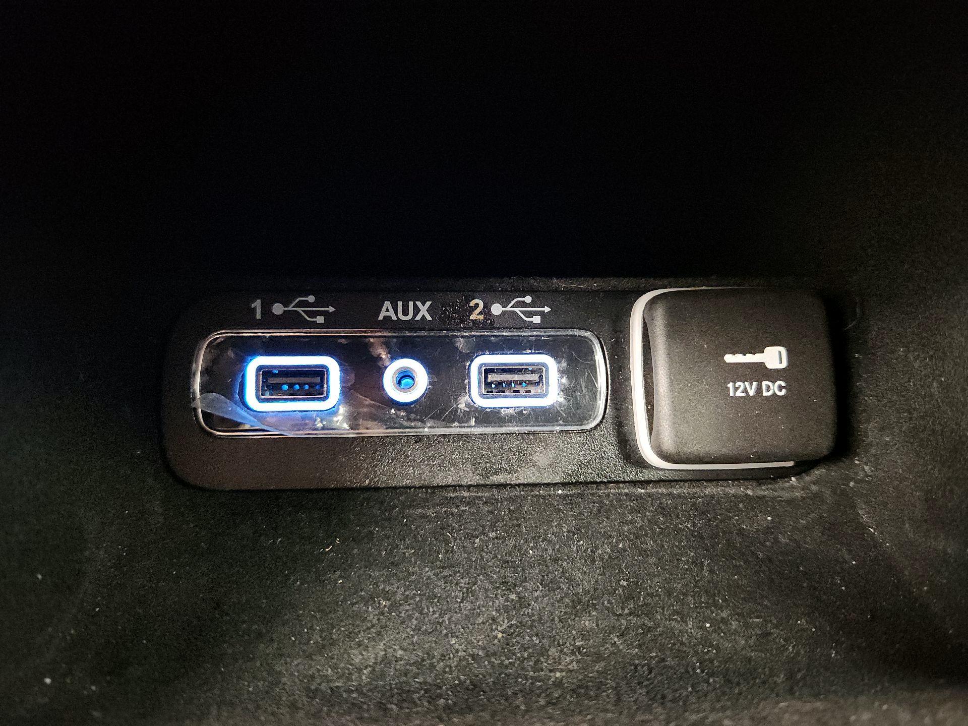 Thumbnail: 2021 Jeep Grand Cherokee - 19