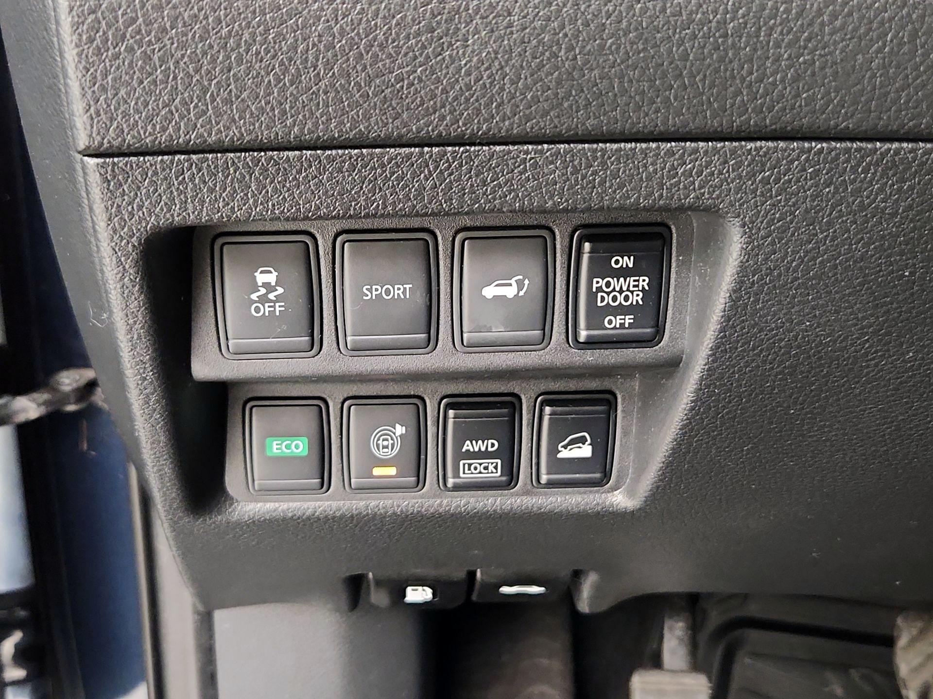 Thumbnail: 2016 Nissan Rogue - 13