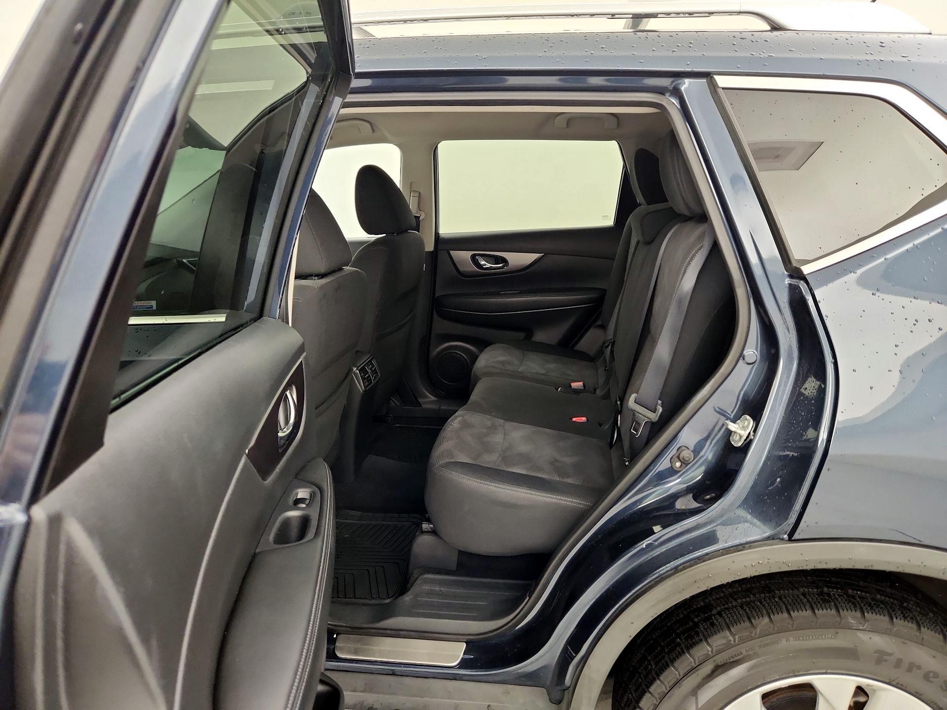 Thumbnail: 2016 Nissan Rogue - 20