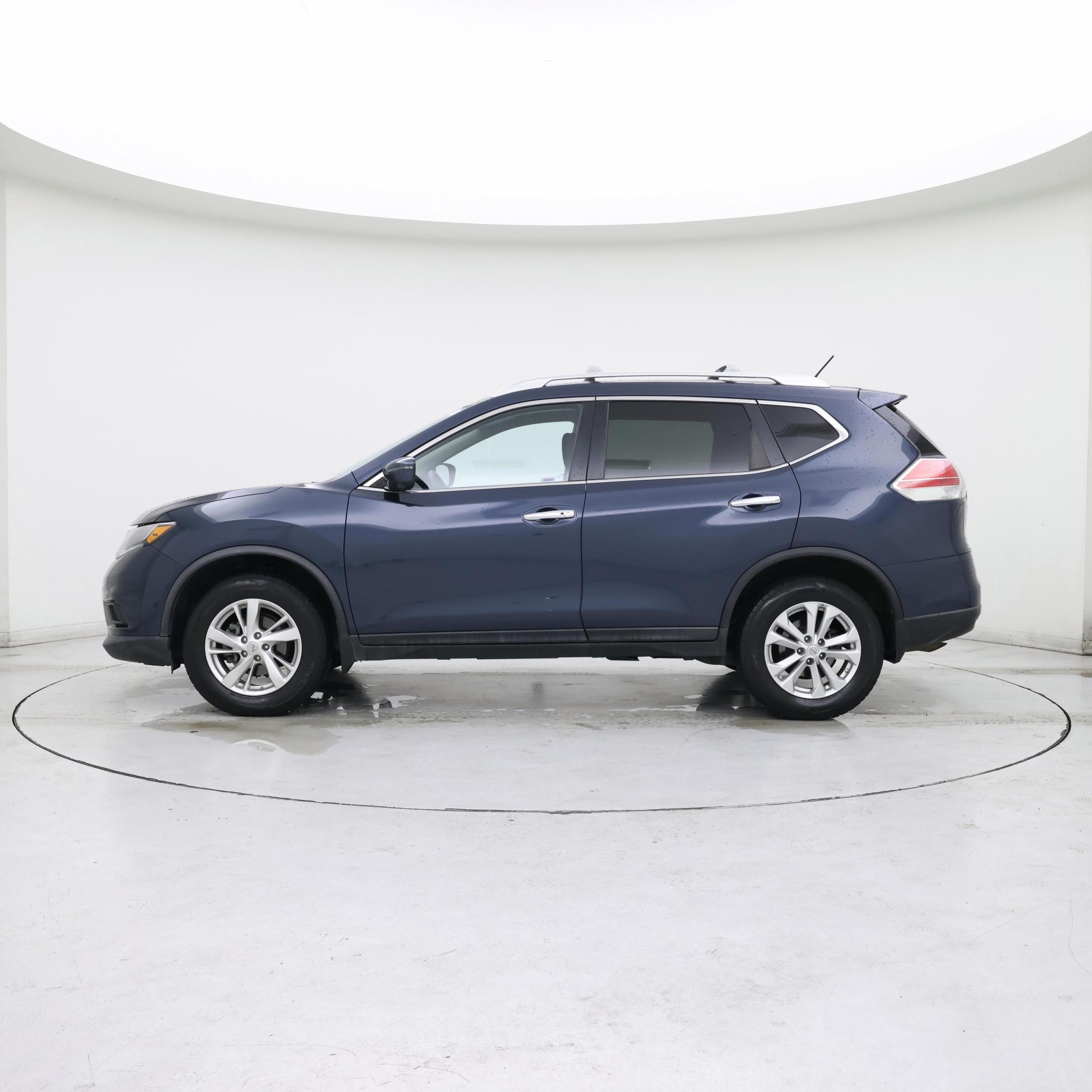 Thumbnail: 2016 Nissan Rogue - 3