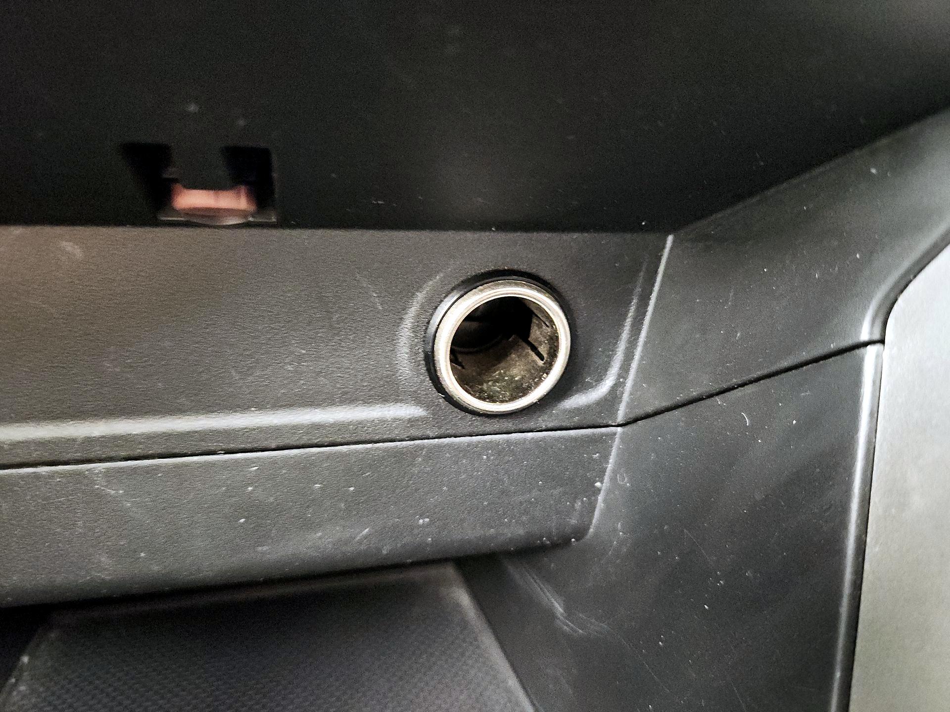 Thumbnail: 2014 Subaru Forester - 18