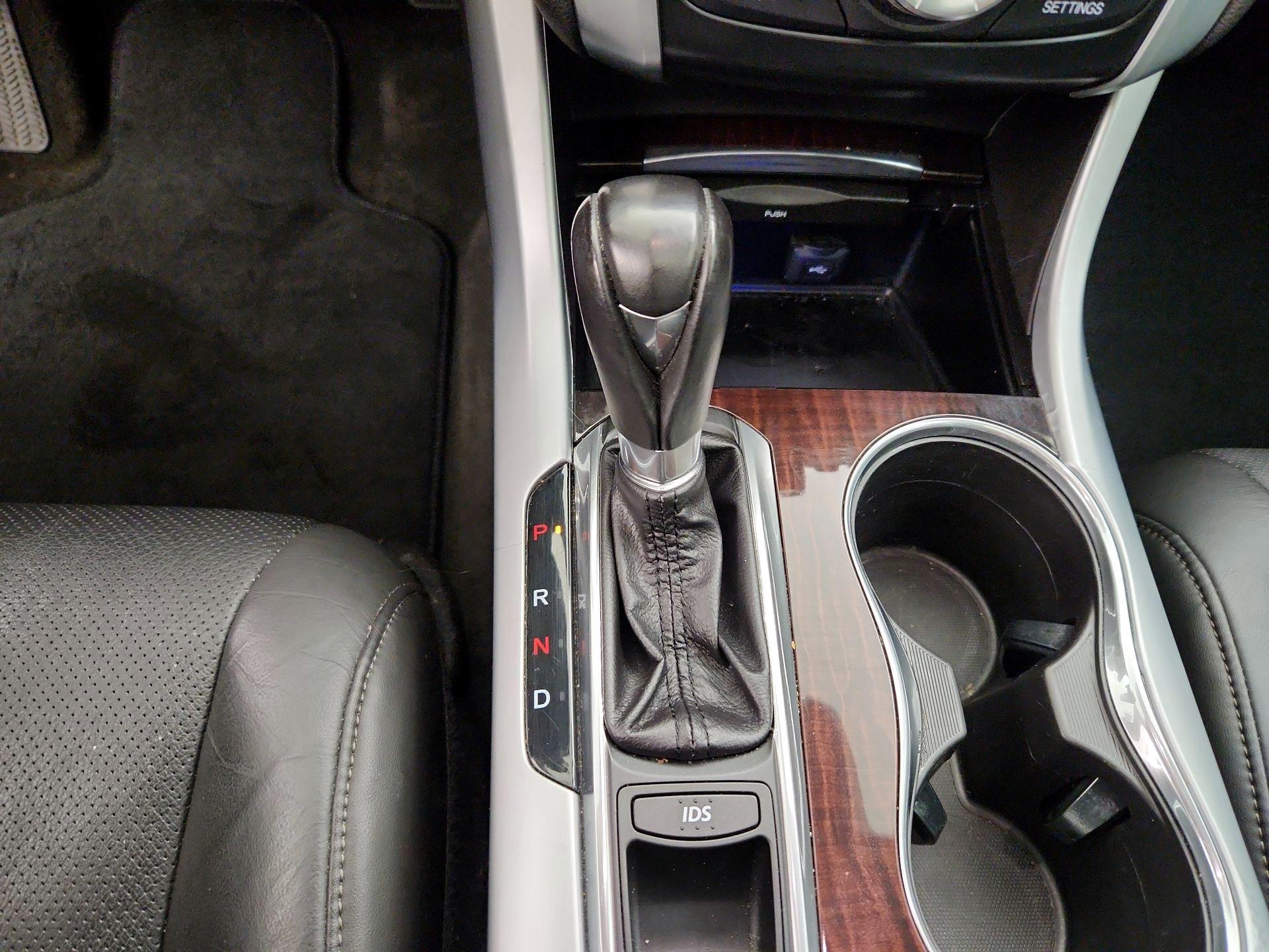 Thumbnail: 2017 Acura TLX - 17