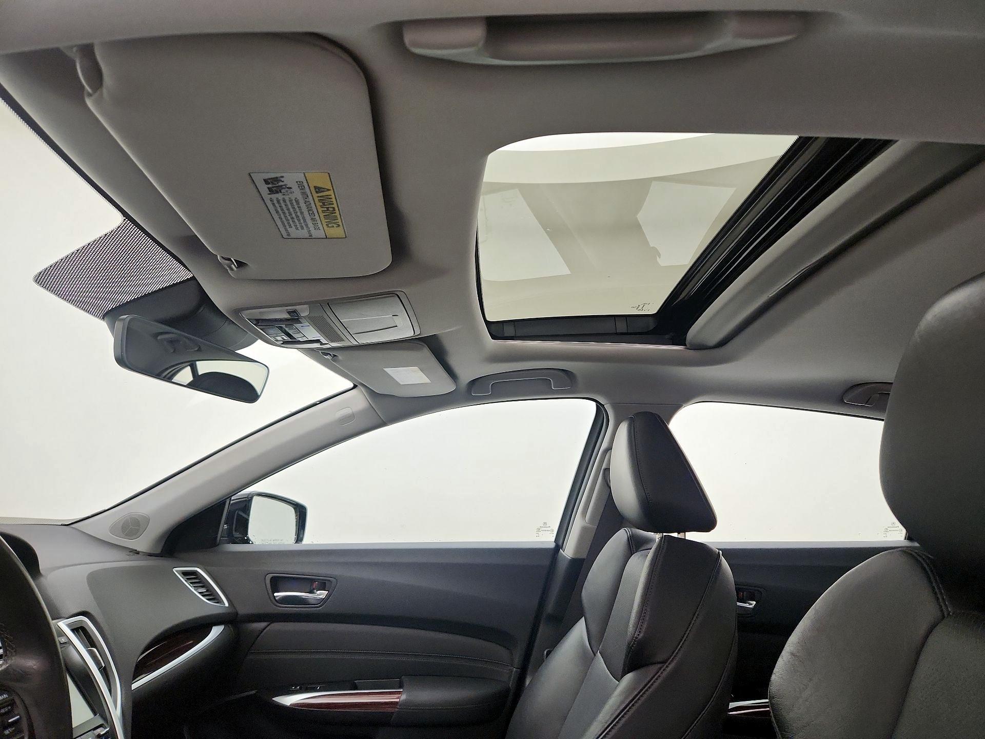 Thumbnail: 2017 Acura TLX - 19