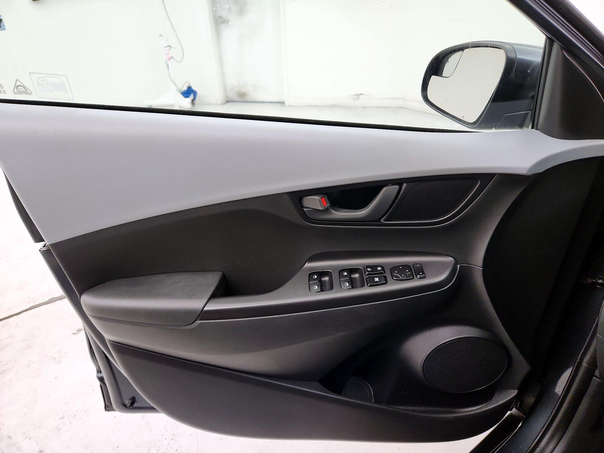 Thumbnail: 2019 Hyundai Kona - 12