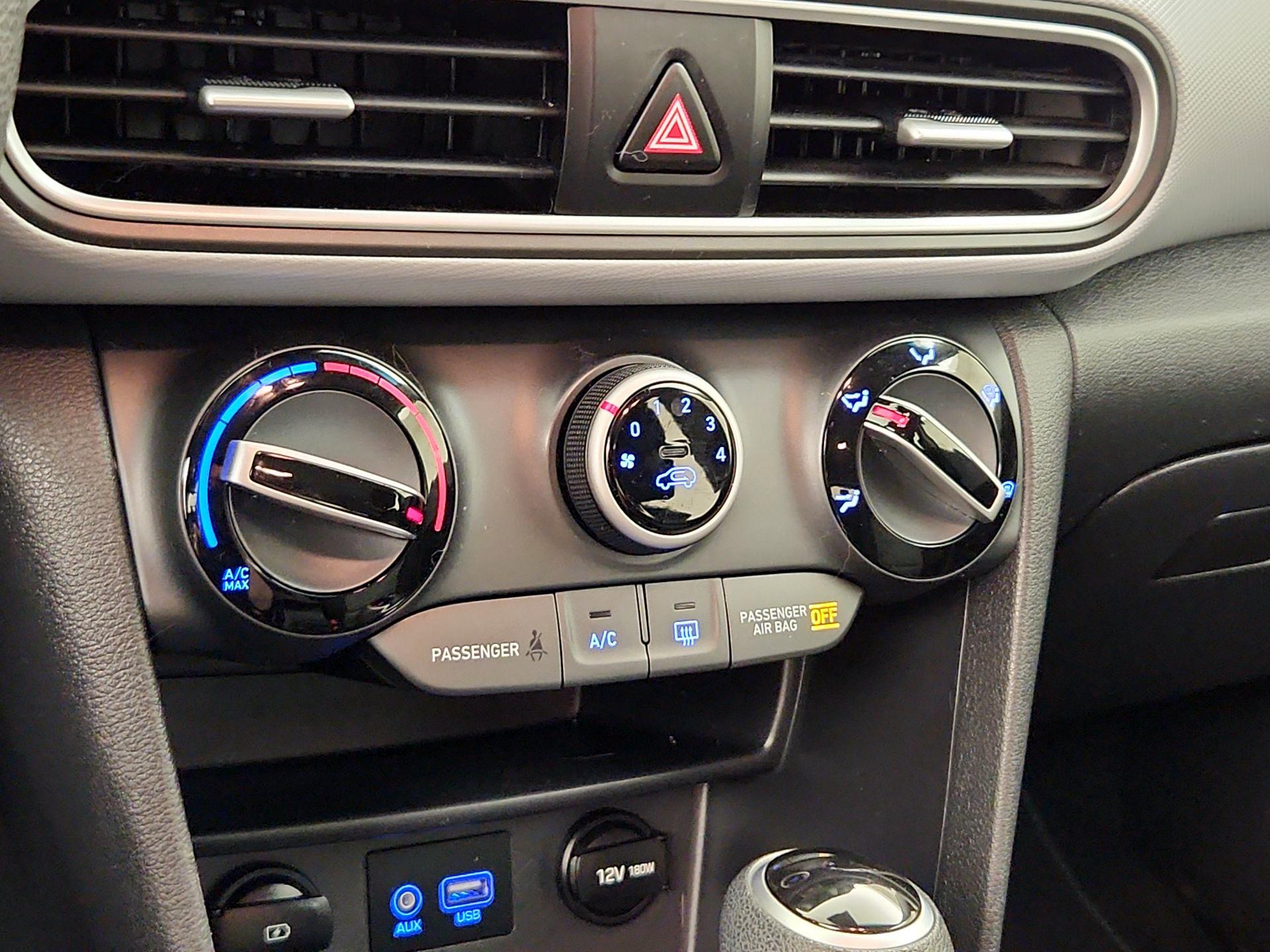 Thumbnail: 2019 Hyundai Kona - 16