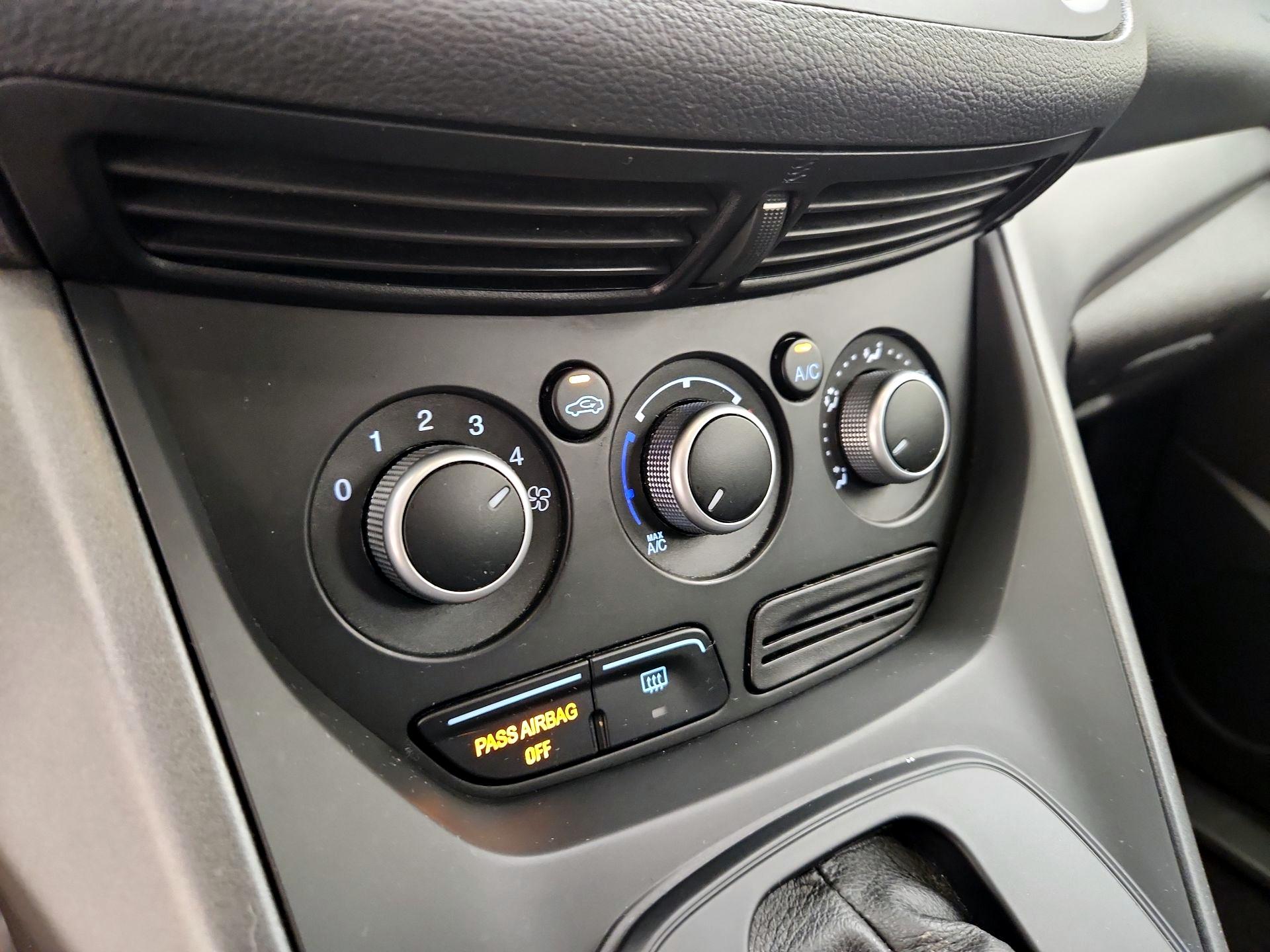 Thumbnail: 2015 Ford Escape - 16