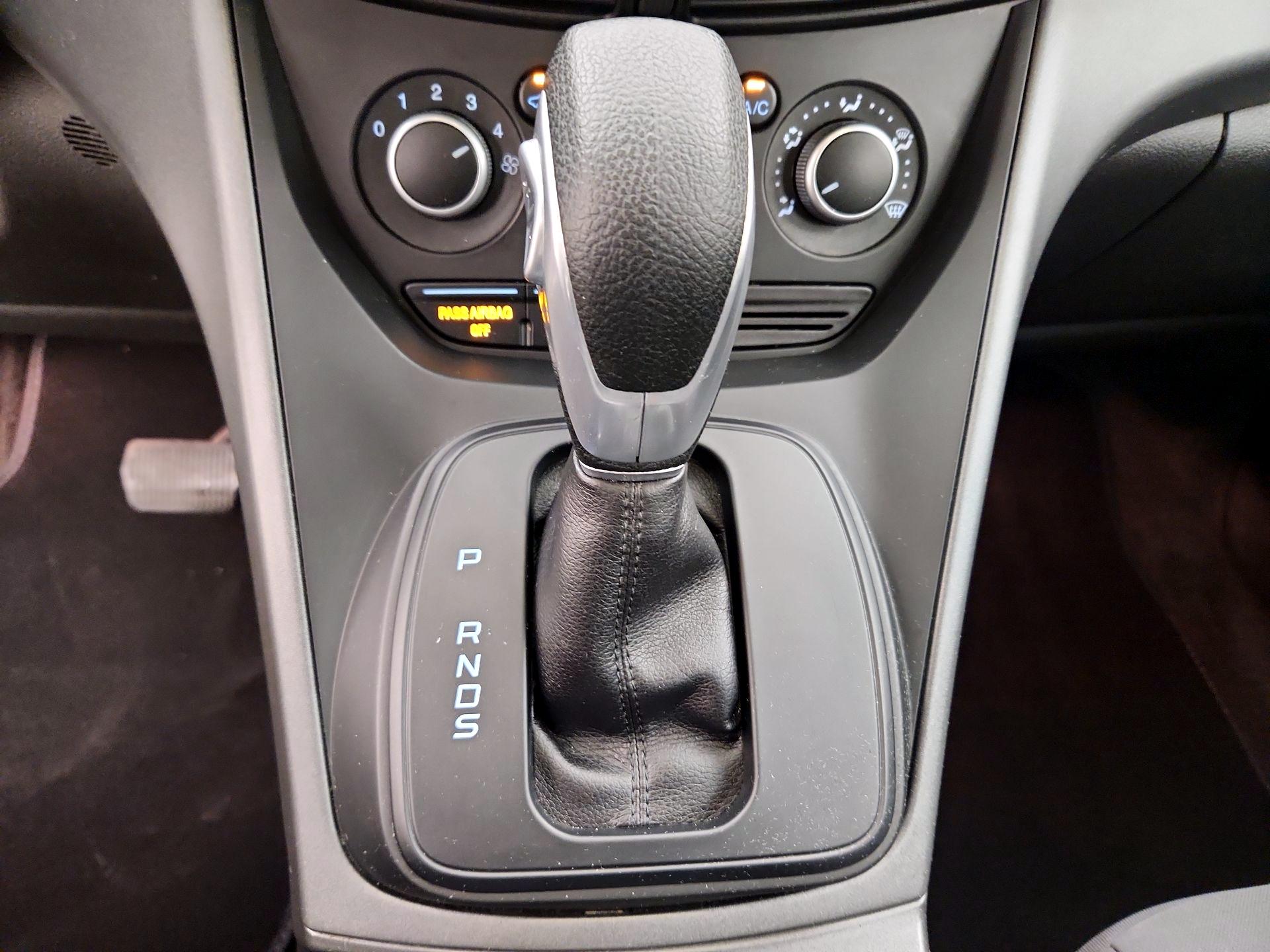 Thumbnail: 2015 Ford Escape - 17