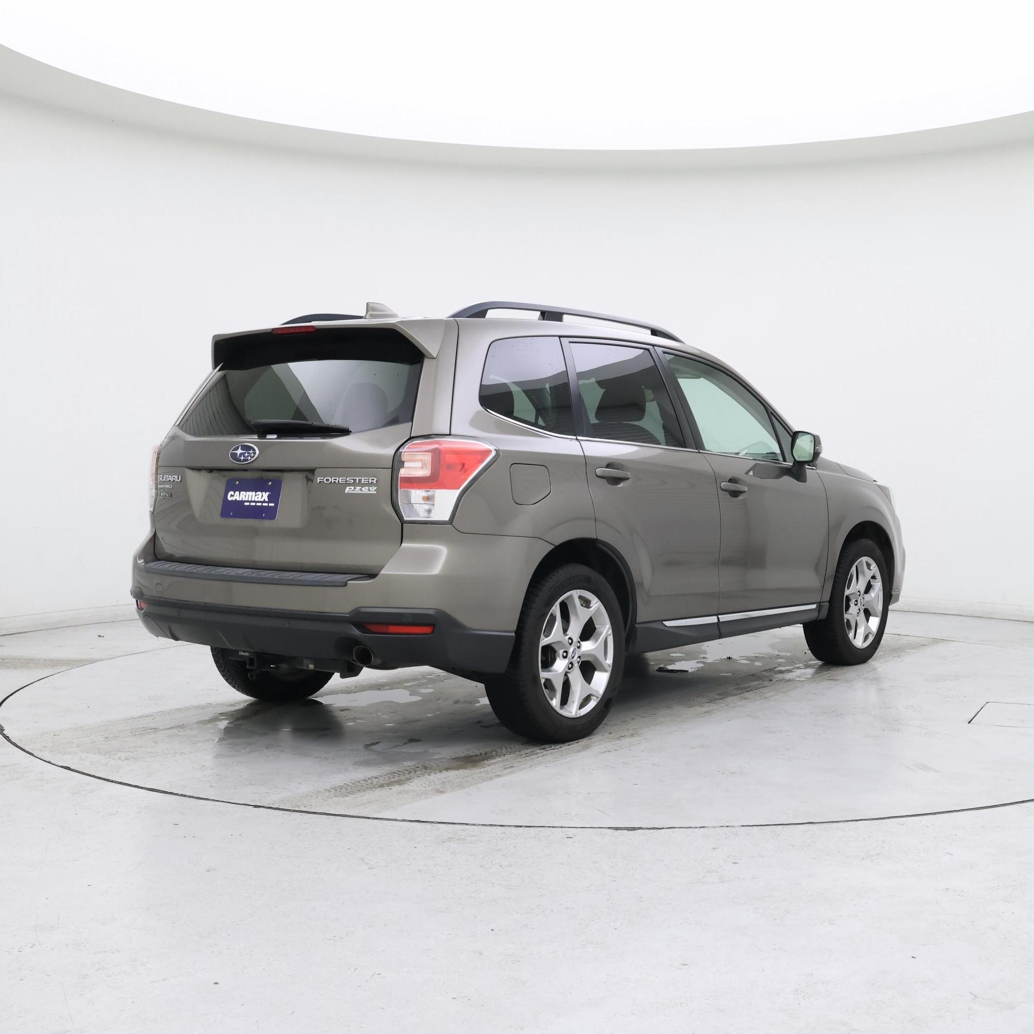 Thumbnail: 2017 Subaru Forester - 8