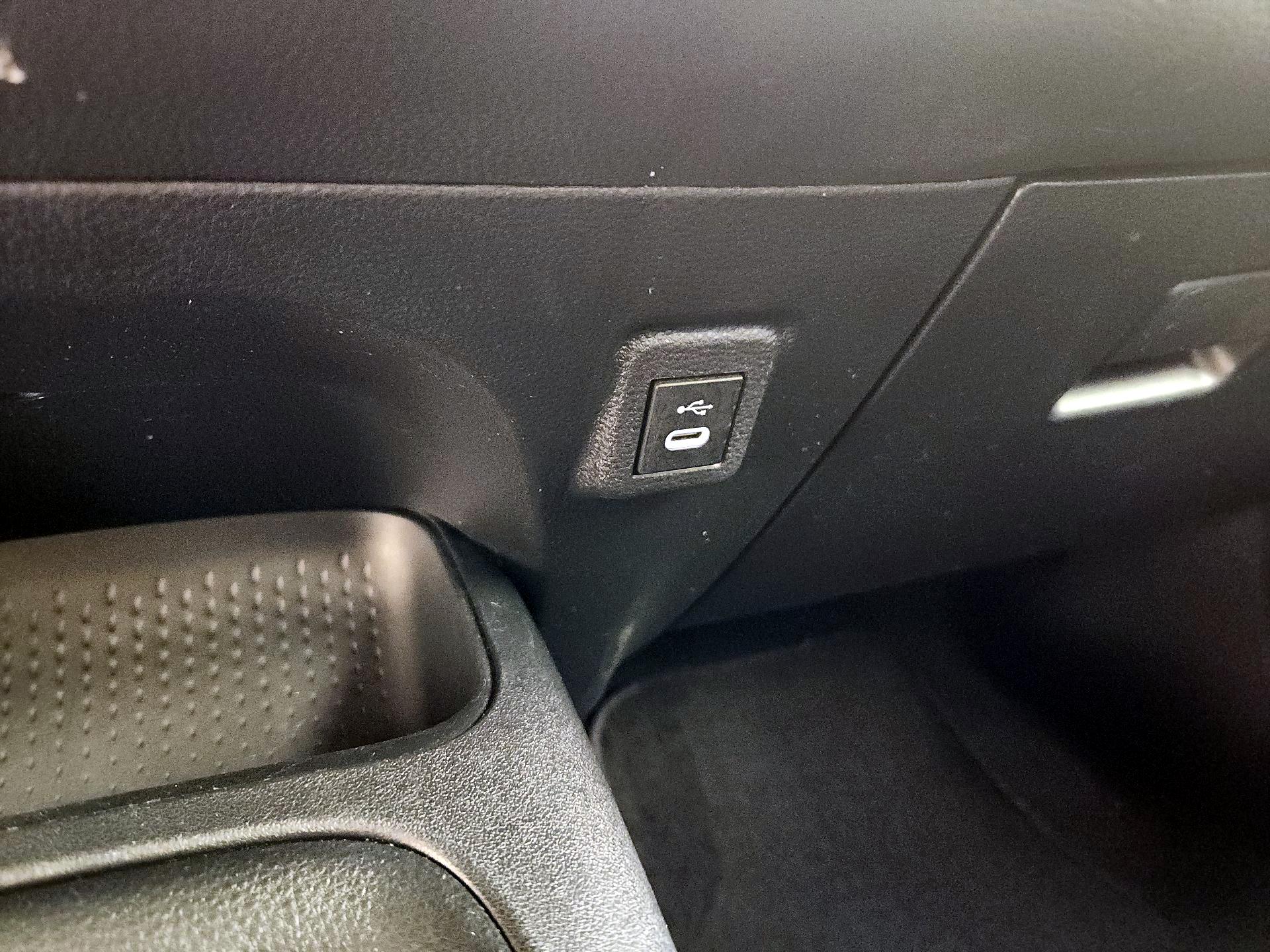 Thumbnail: 2023 Toyota Corolla - 18