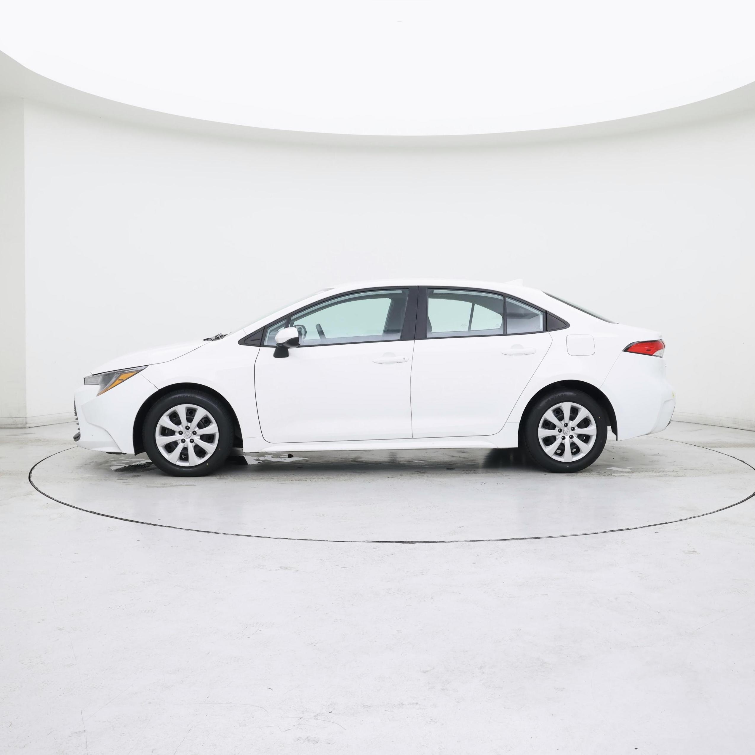 Thumbnail: 2023 Toyota Corolla - 3