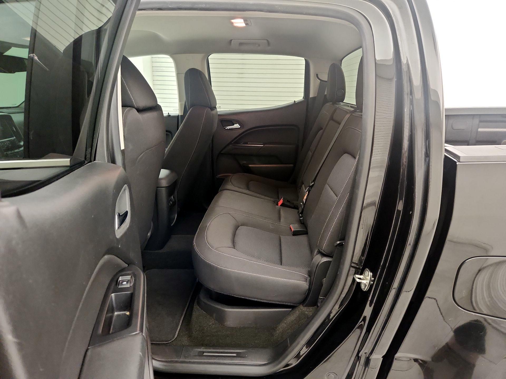 Thumbnail: 2015 Chevrolet Colorado - 20