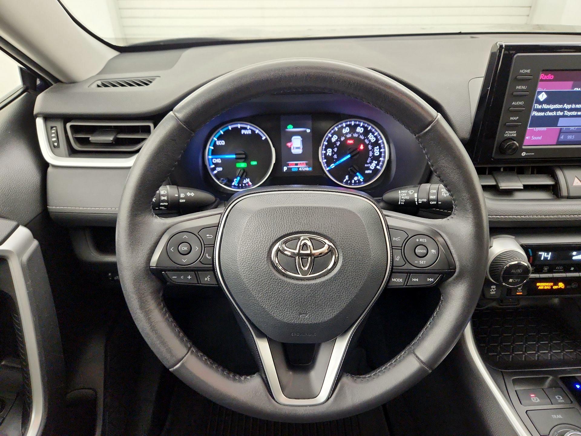 Thumbnail: 2021 Toyota RAV4 - 10