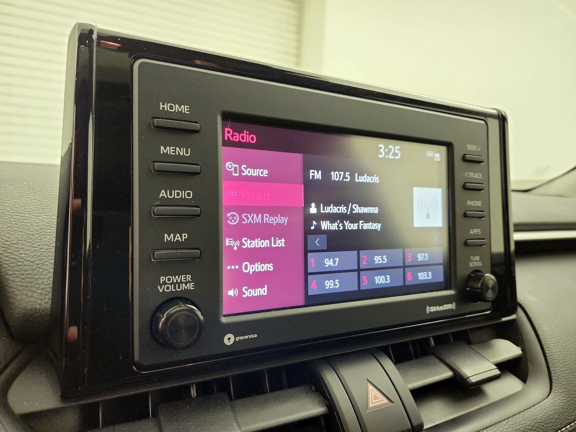 Thumbnail: 2021 Toyota RAV4 - 15