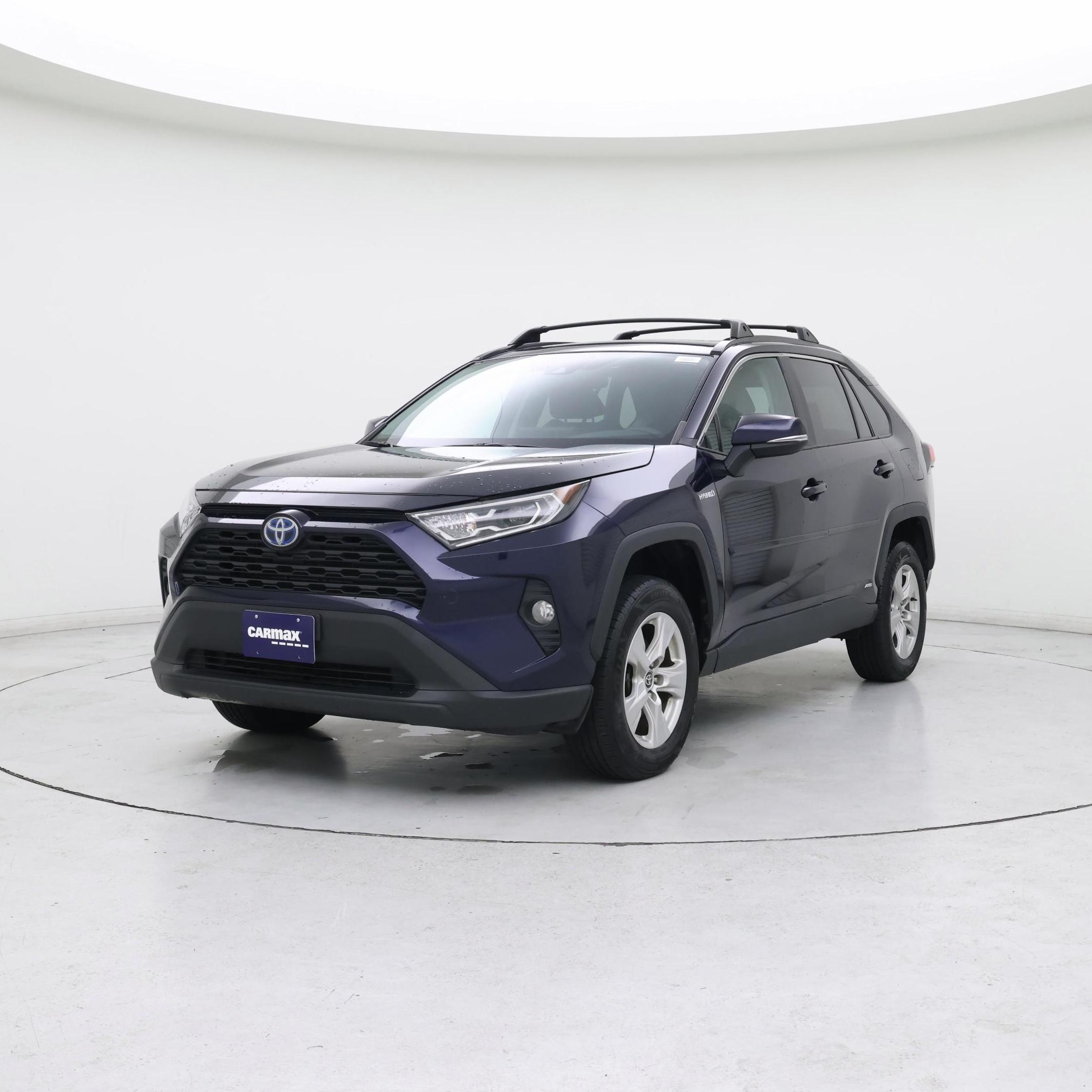 Thumbnail: 2021 Toyota RAV4 - 4
