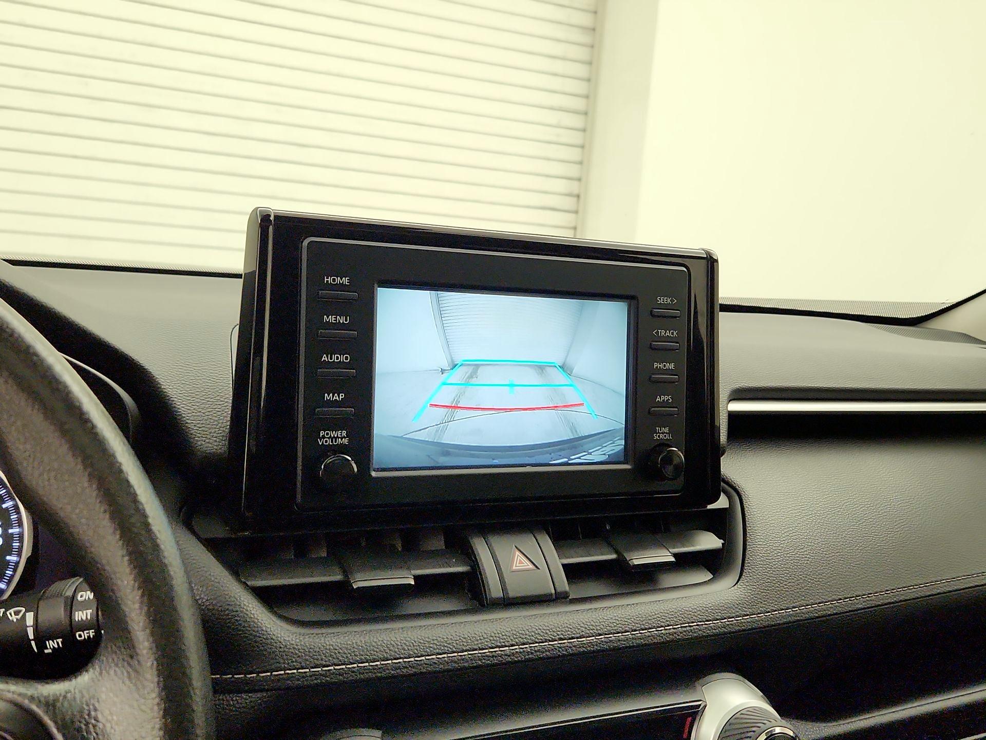 Thumbnail: 2019 Toyota RAV4 - 14