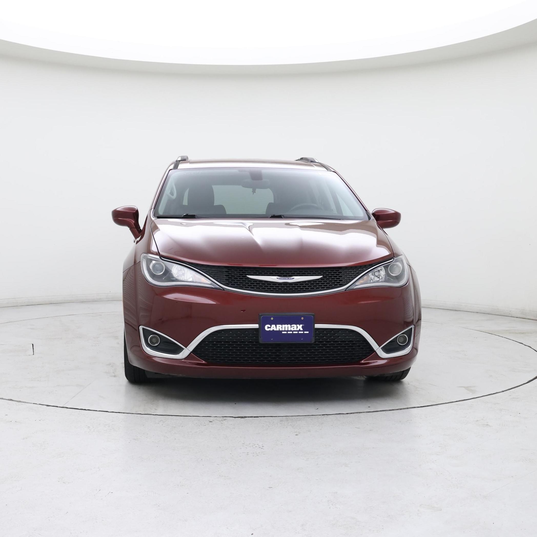 Thumbnail: 2018 Chrysler Pacifica - 5
