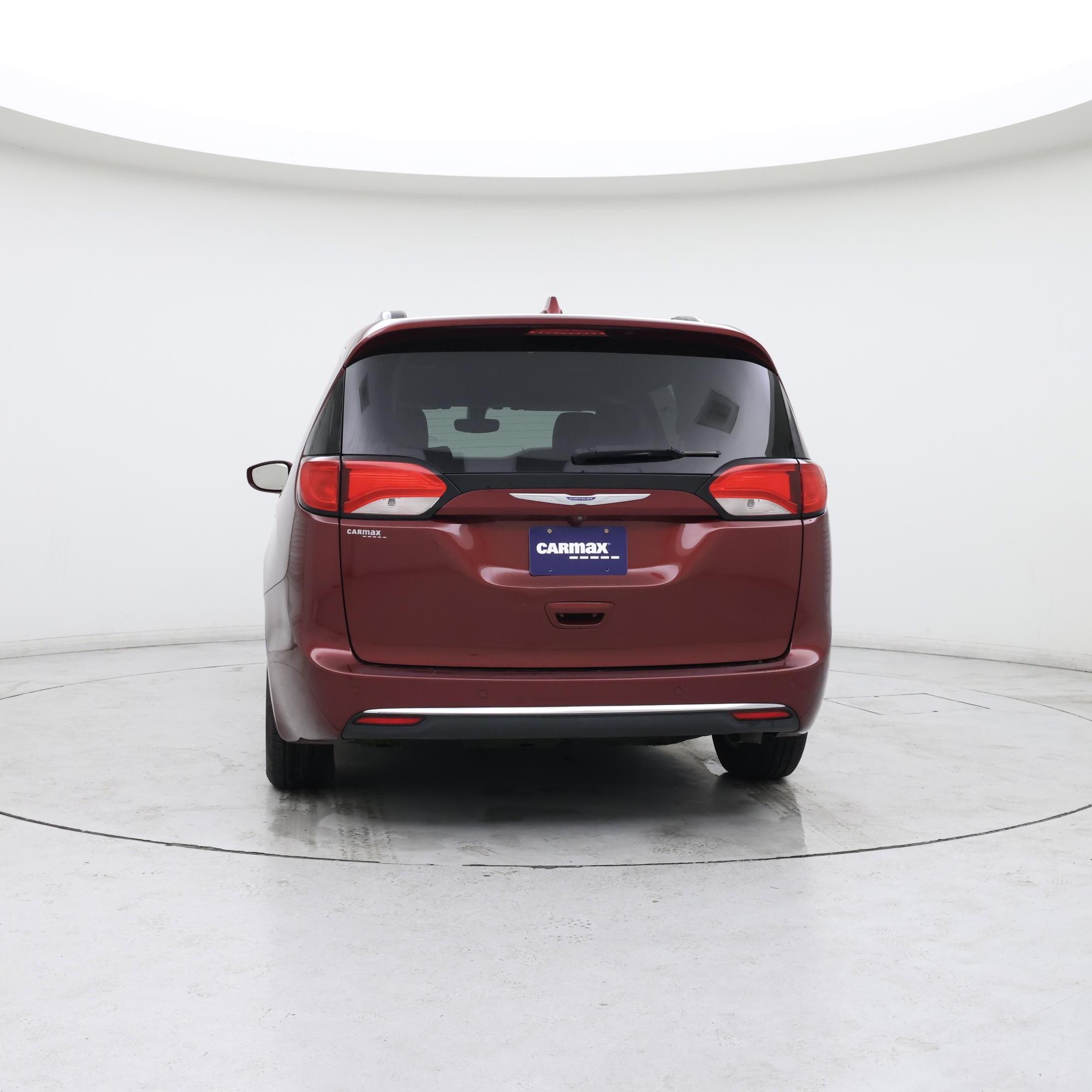 Thumbnail: 2018 Chrysler Pacifica - 6