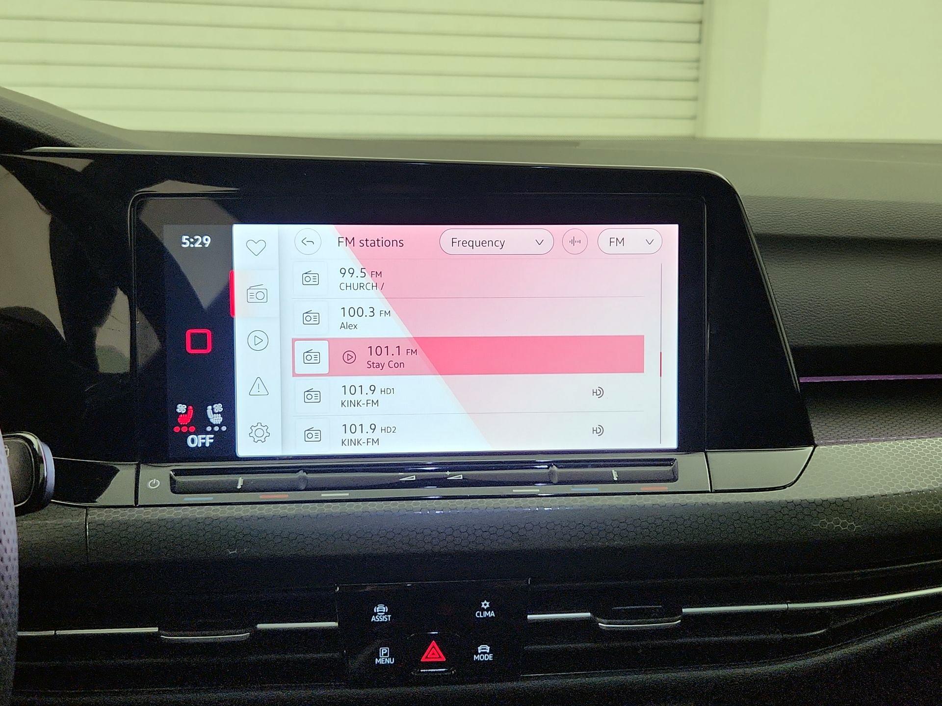 Thumbnail: 2022 Volkswagen Golf - 15