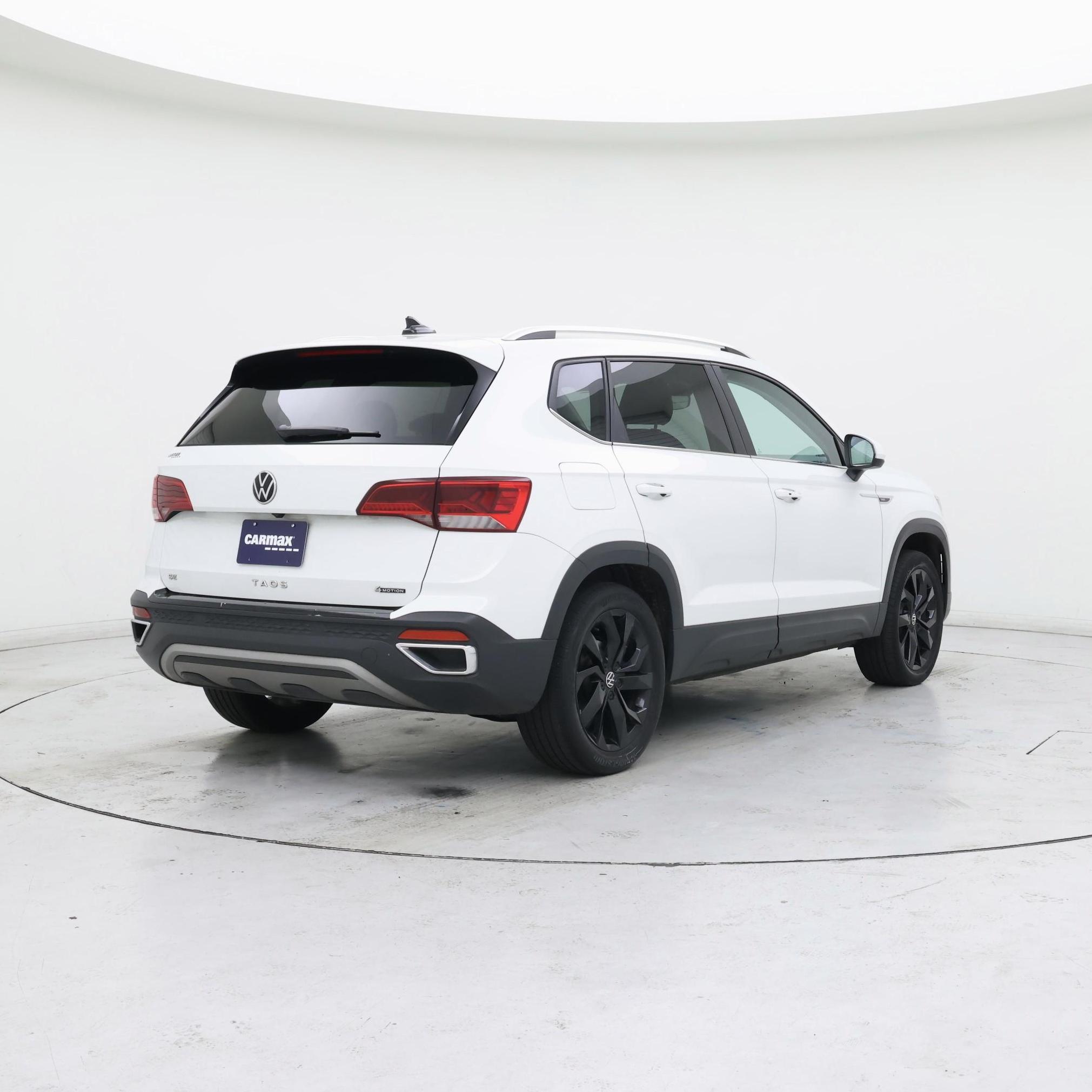 Thumbnail: 2023 Volkswagen Taos - 8