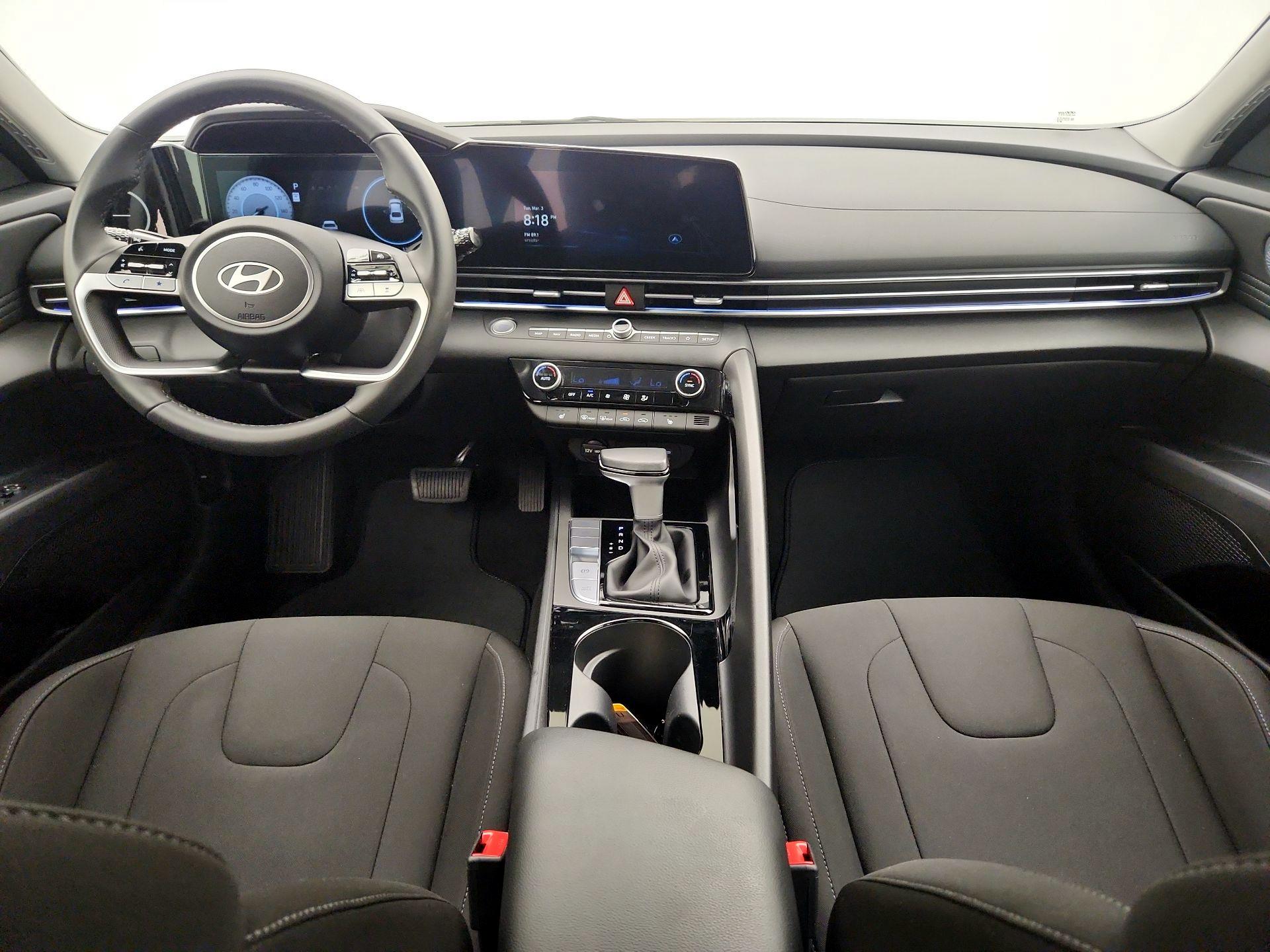 Thumbnail: 2025 Hyundai Elantra - 9