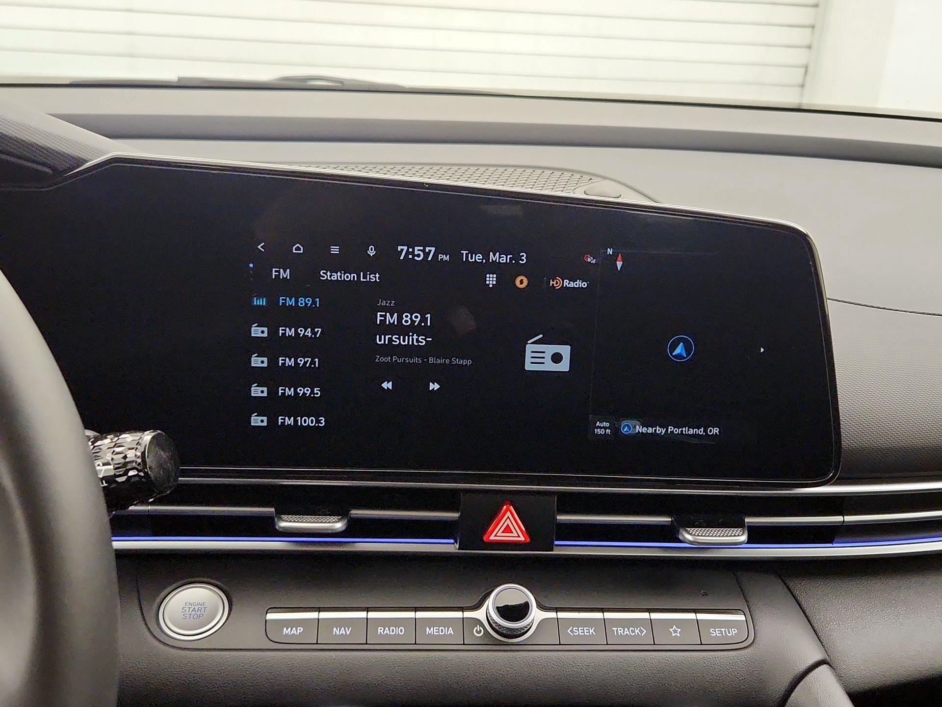 Thumbnail: 2025 Hyundai Elantra - 16