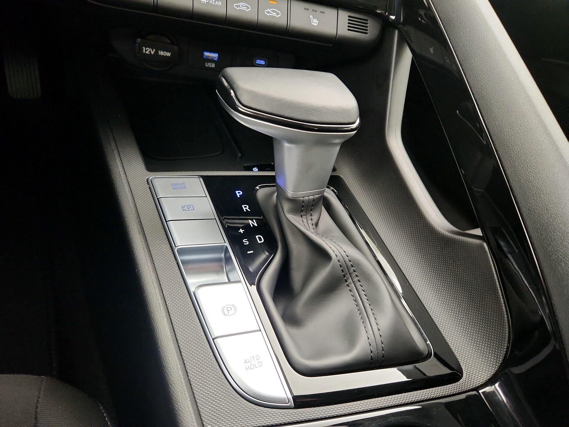 Thumbnail: 2025 Hyundai Elantra - 18