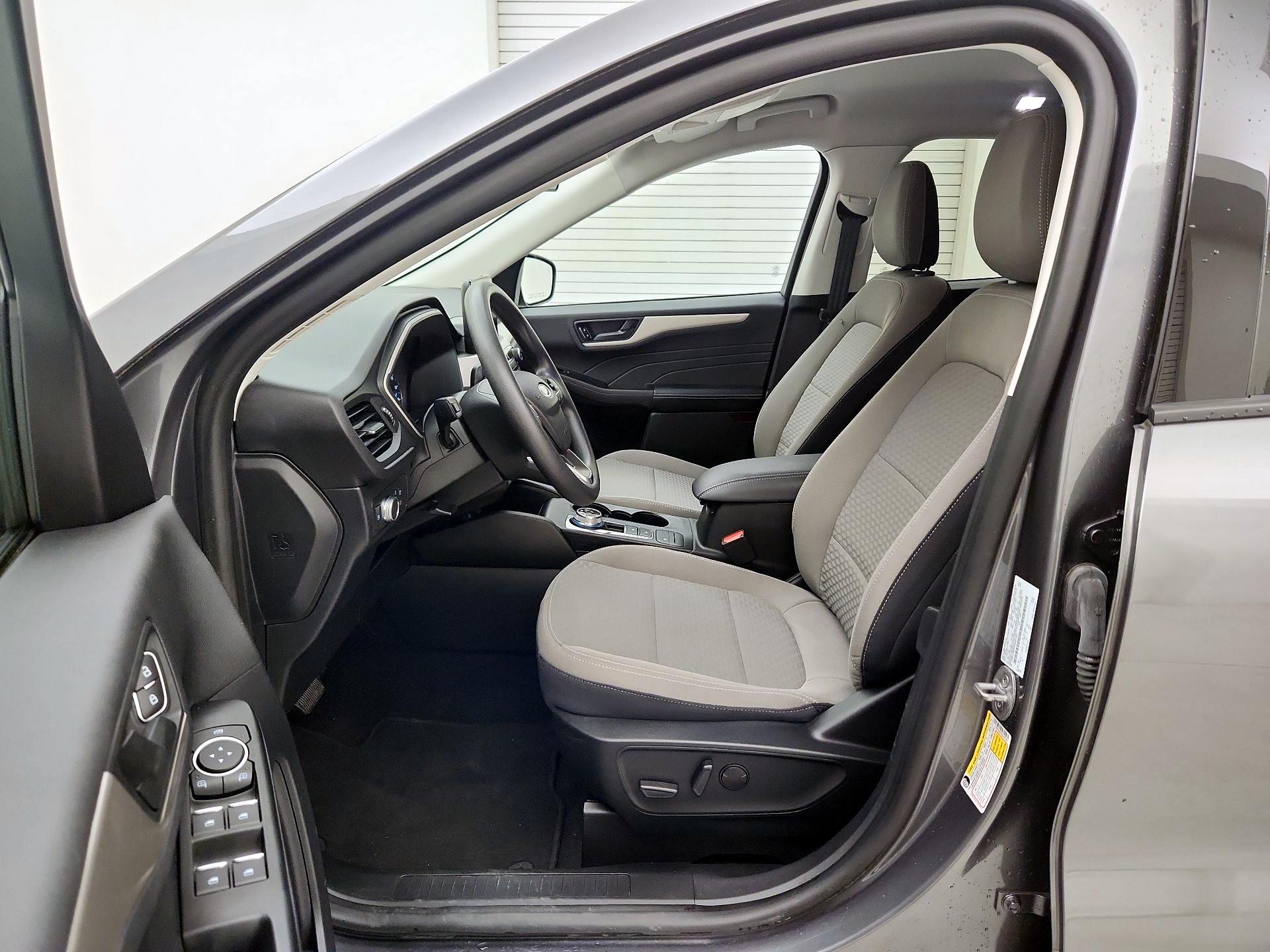 Thumbnail: 2022 Ford Escape - 11