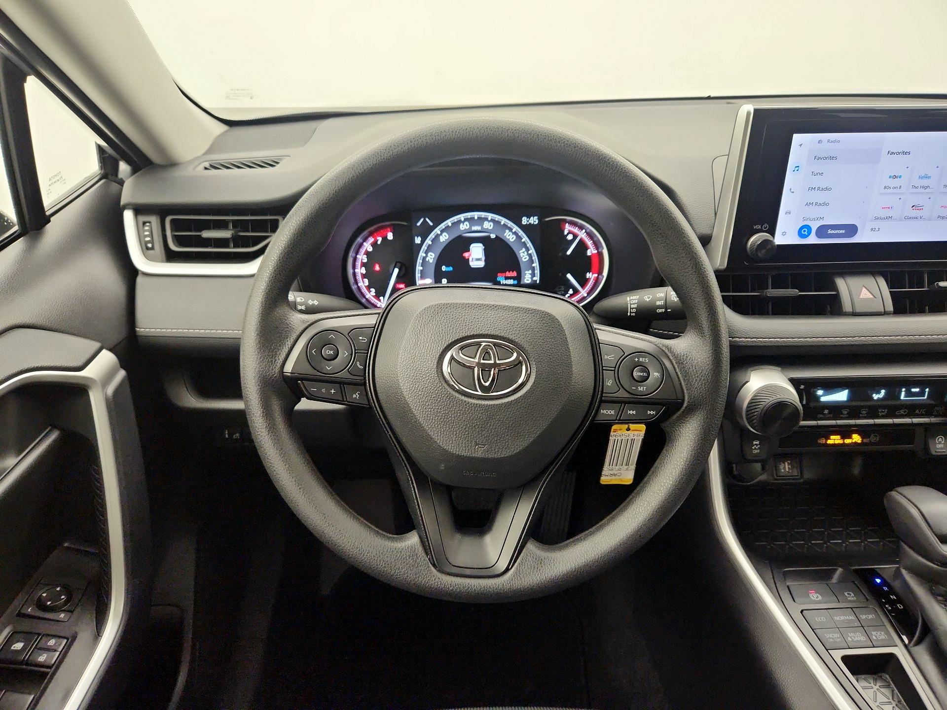 Thumbnail: 2025 Toyota RAV4 - 10