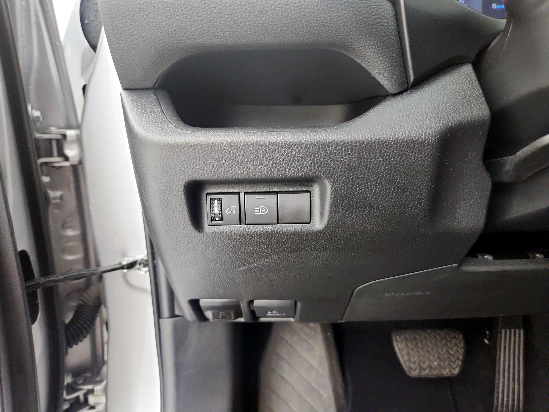 Thumbnail: 2025 Toyota RAV4 - 13