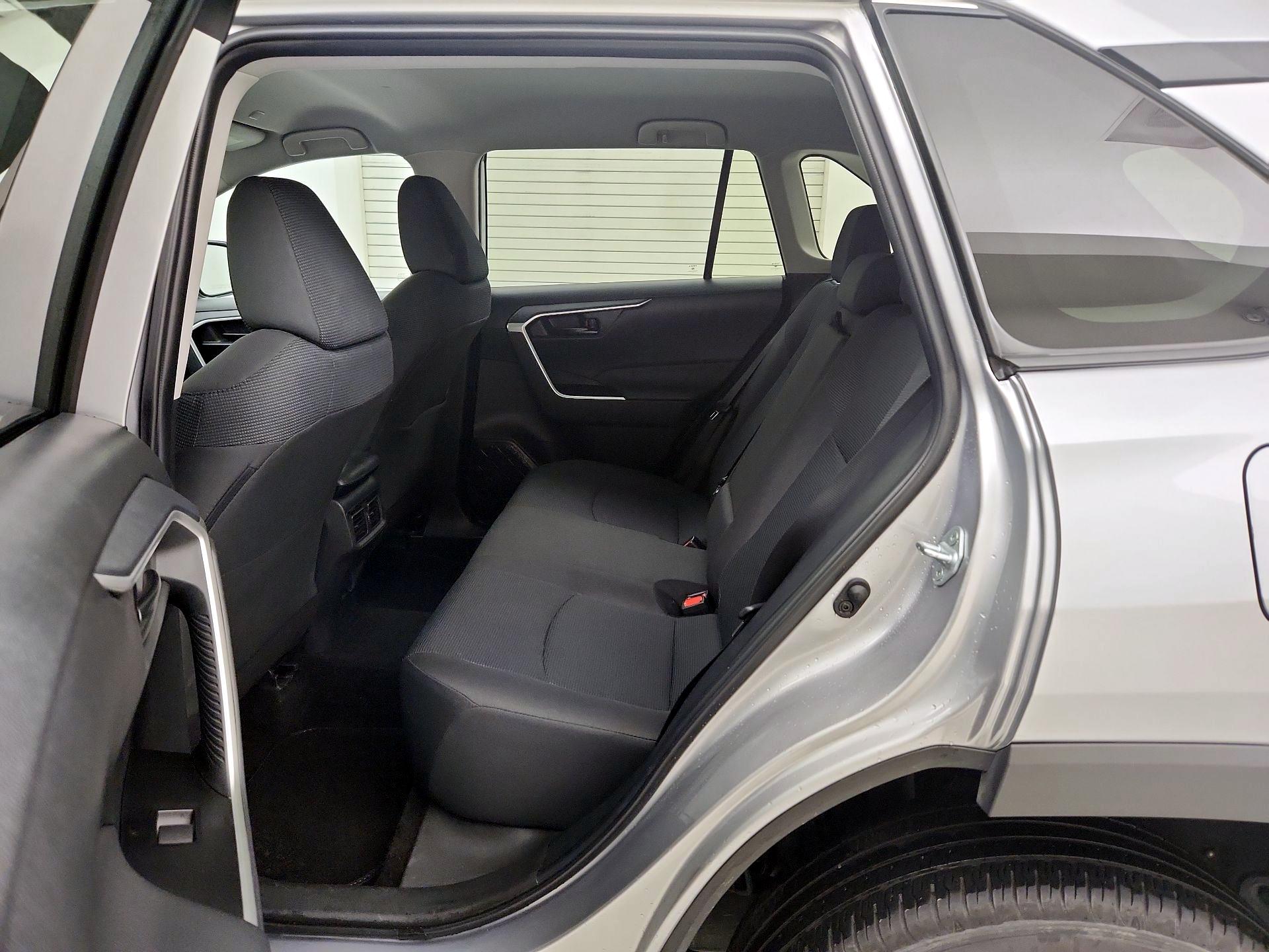 Thumbnail: 2025 Toyota RAV4 - 19