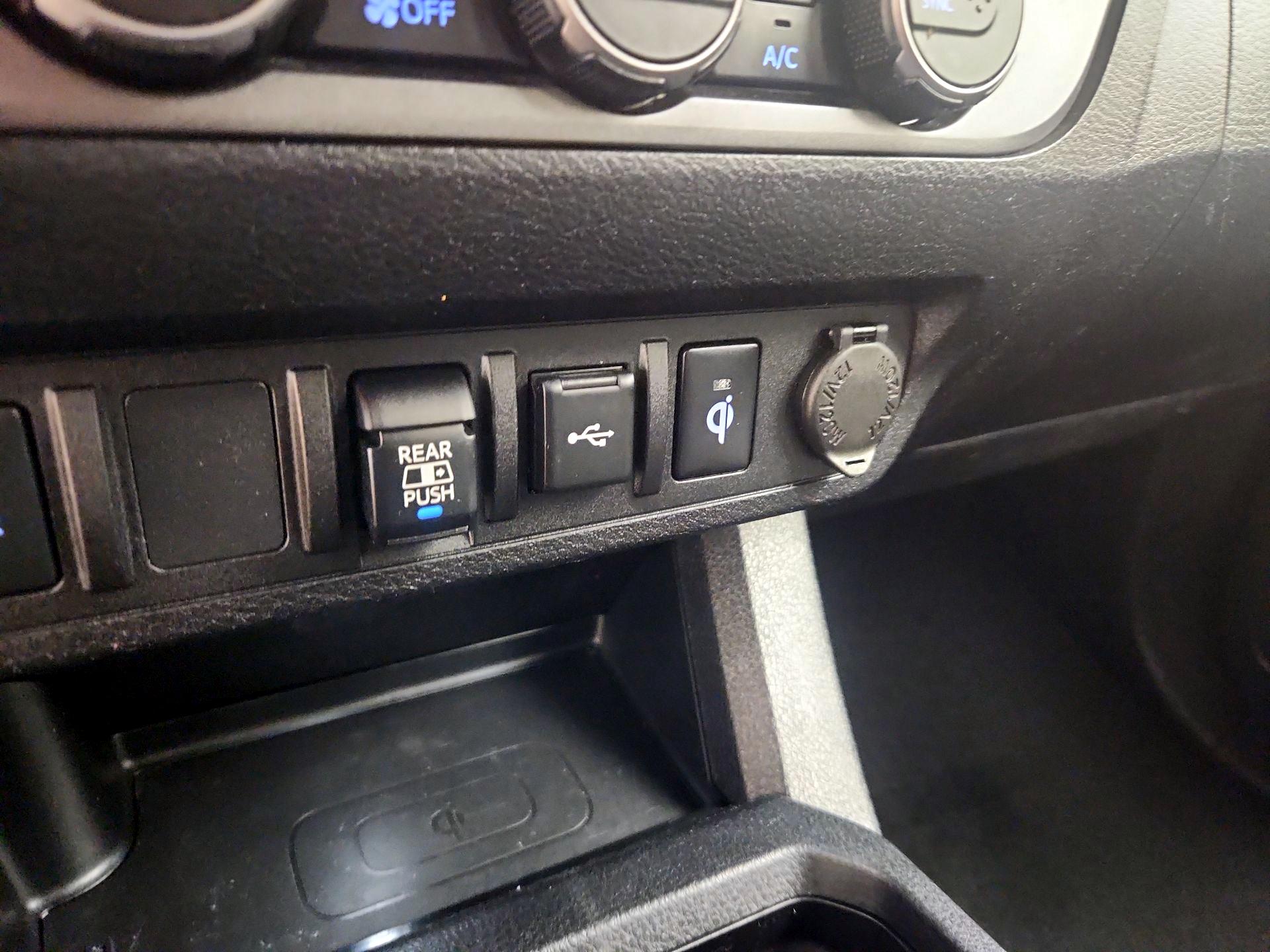 Thumbnail: 2023 Toyota Tacoma - 19