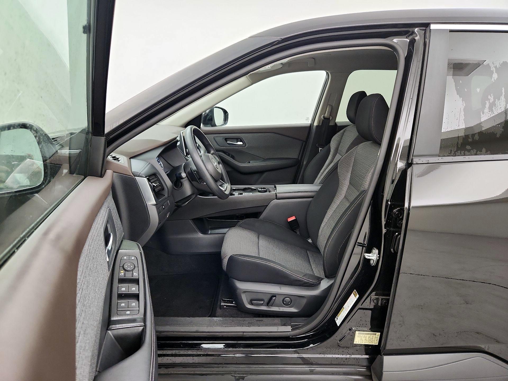 Thumbnail: 2022 Nissan Rogue - 11