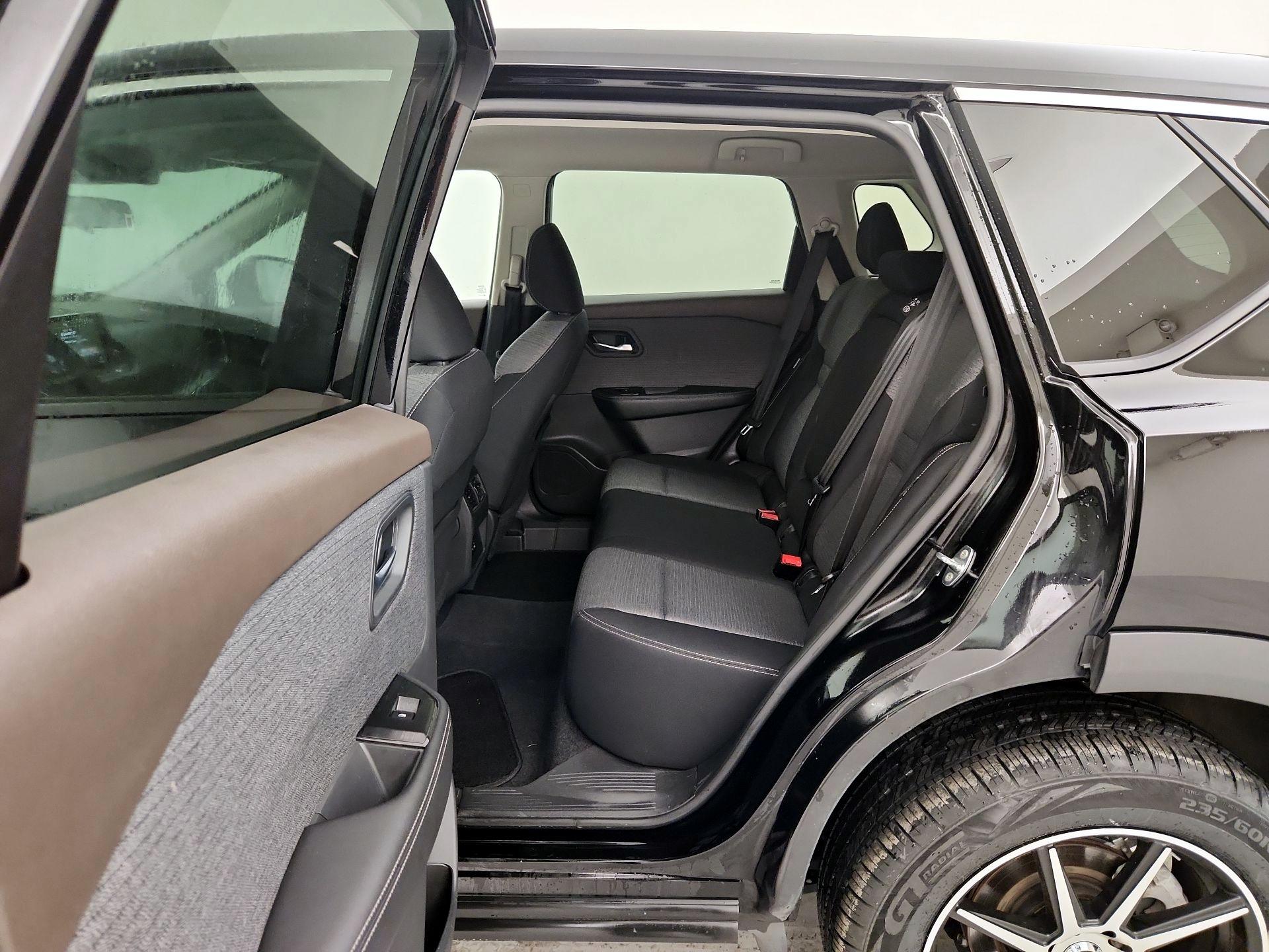 Thumbnail: 2022 Nissan Rogue - 19