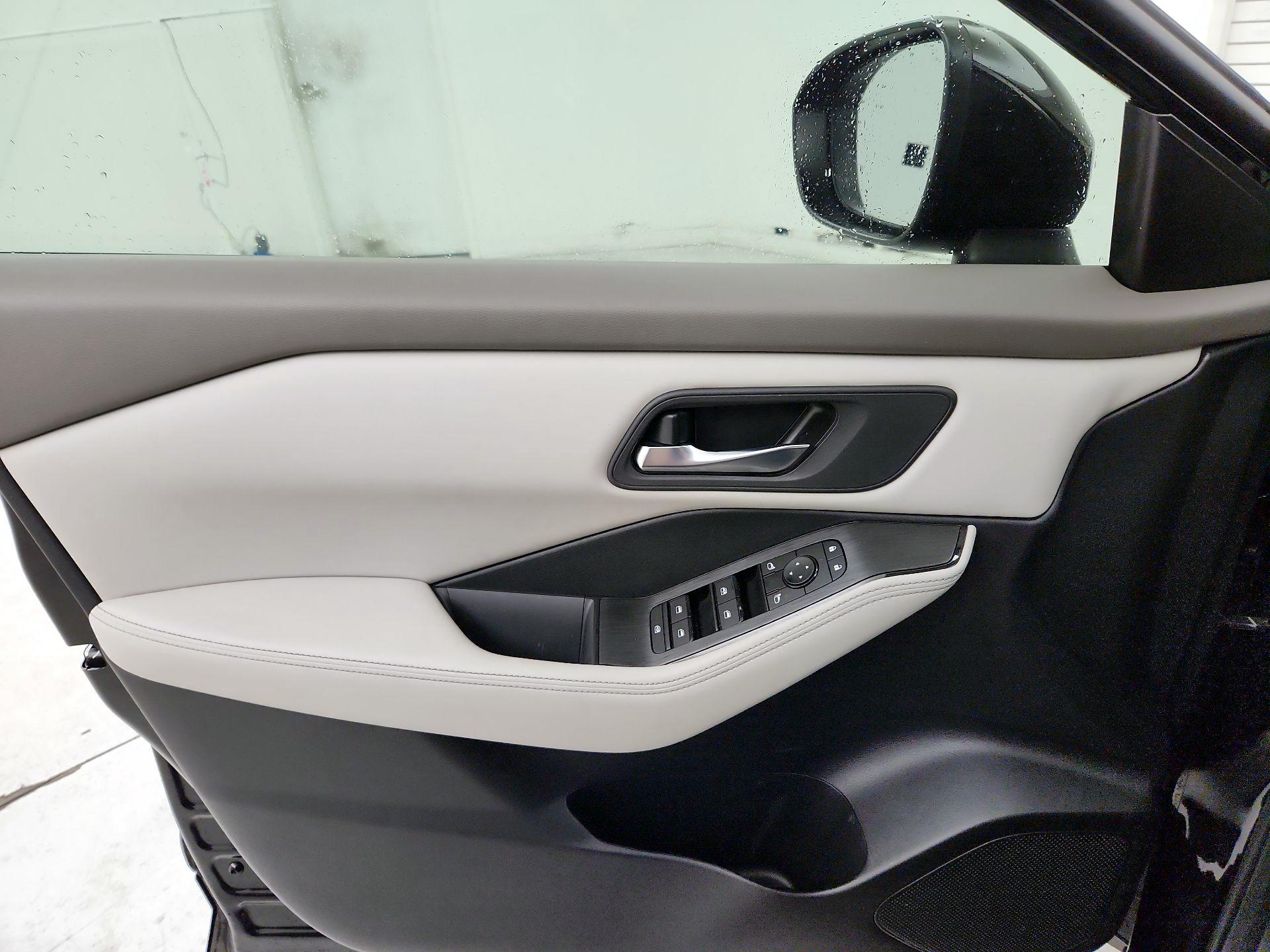 Thumbnail: 2024 Nissan Rogue - 12