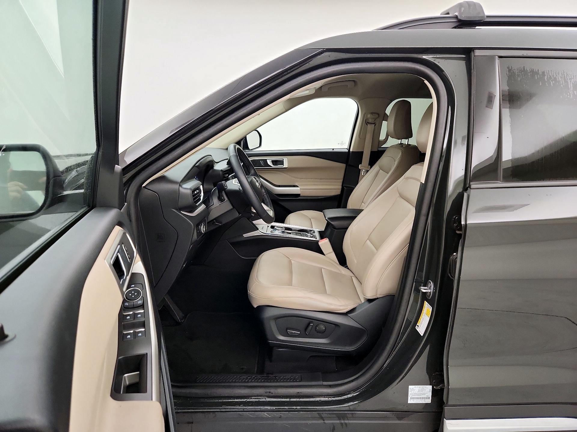 Thumbnail: 2023 Ford Explorer - 11