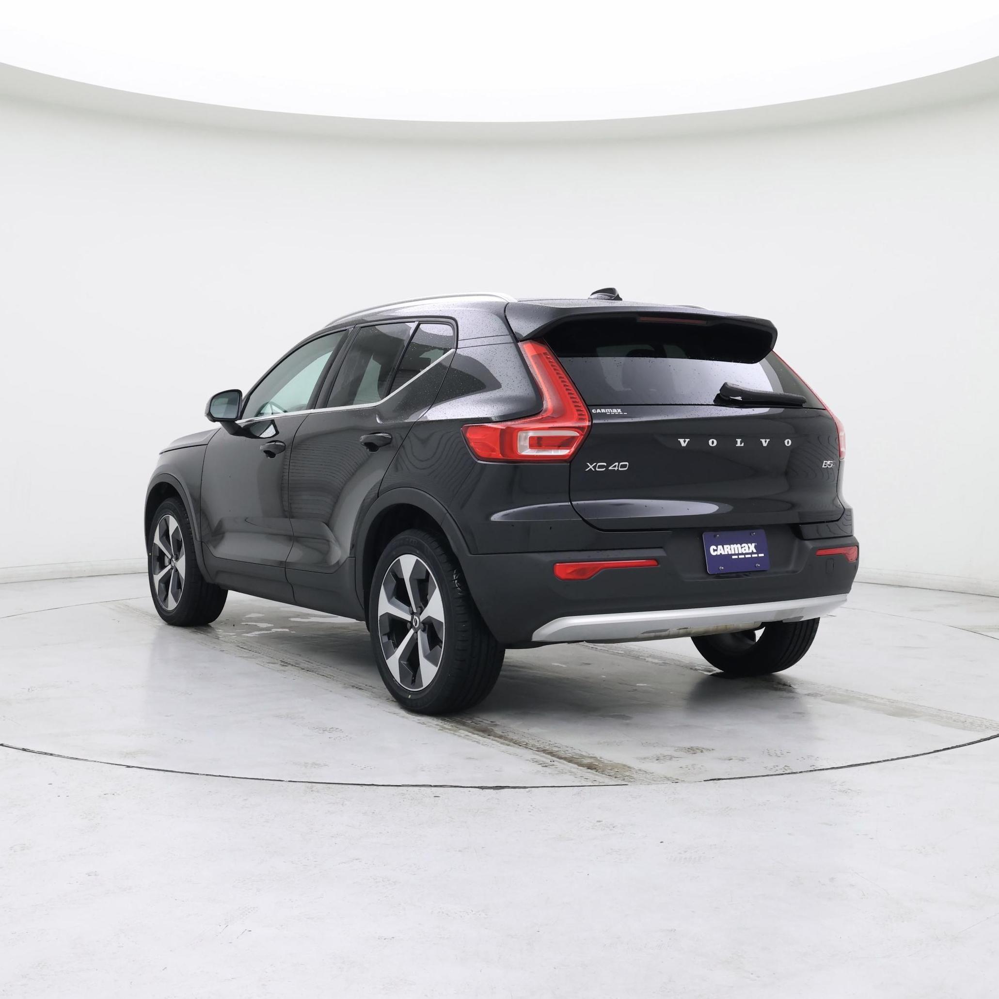 Thumbnail: 2025 Volvo XC40 - 2