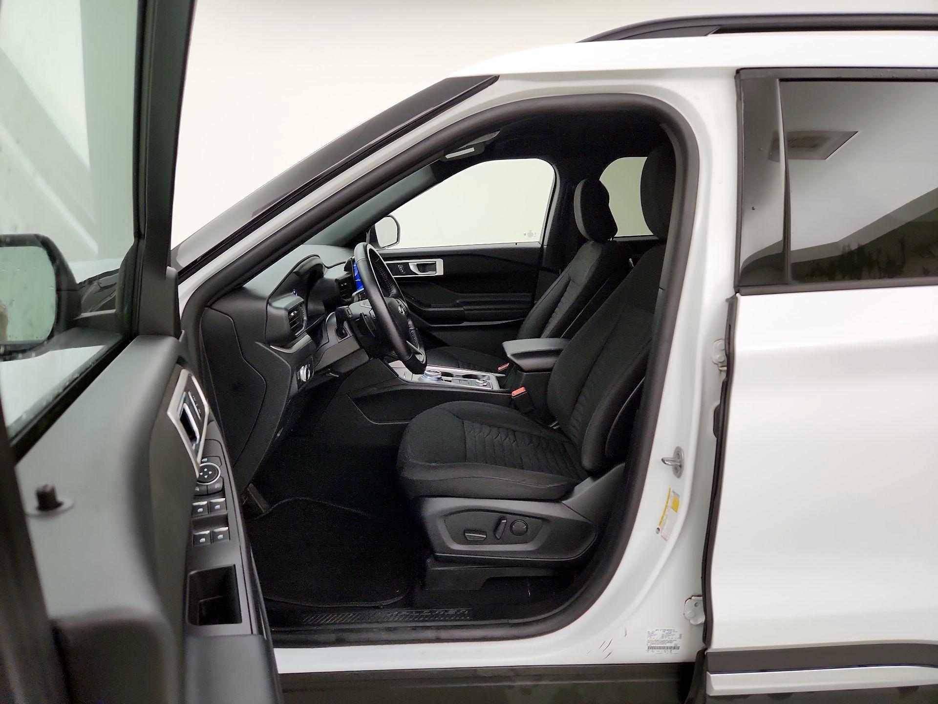 Thumbnail: 2020 Ford Explorer - 11